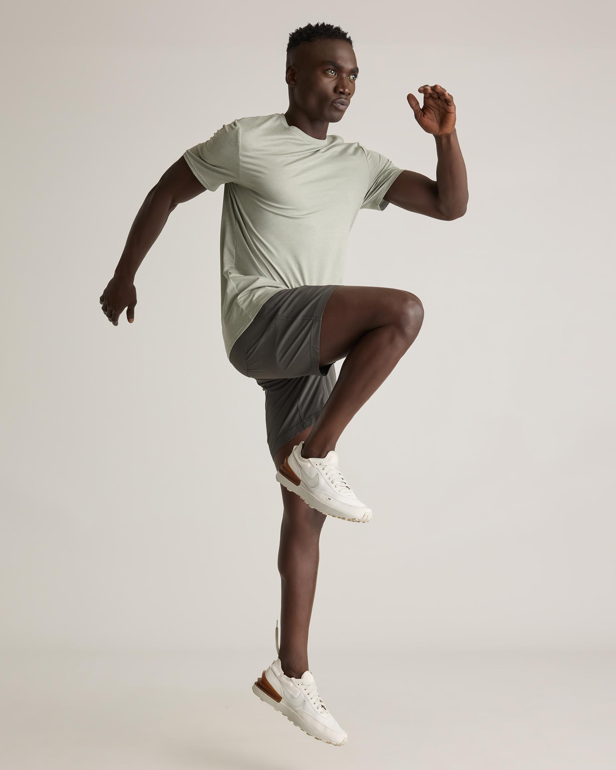 Quince | Men's Lightweight Down Packable Puffer Vest Recycled Polyester Product Image