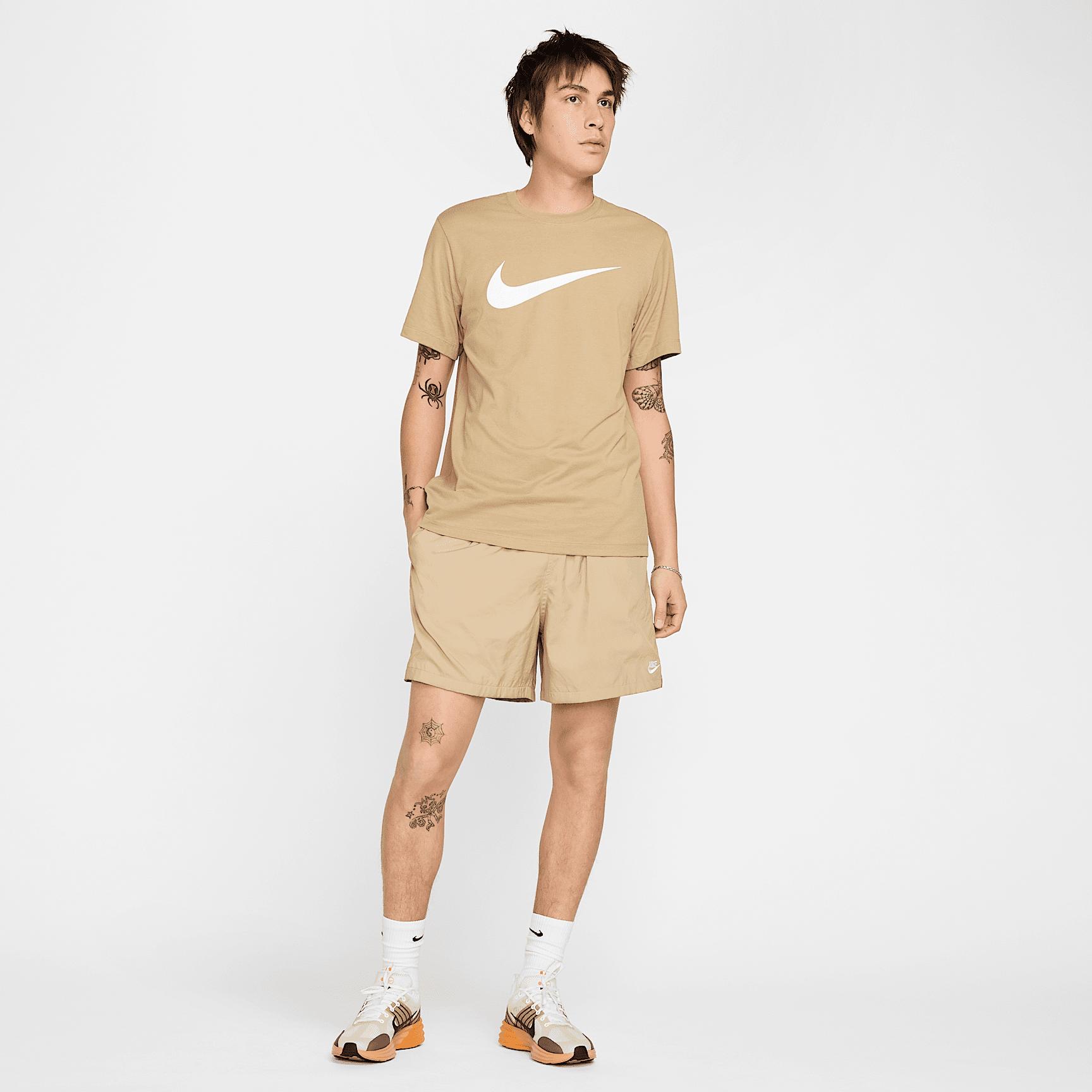 Nike Sportswear Swoosh Men's T-Shirt Product Image