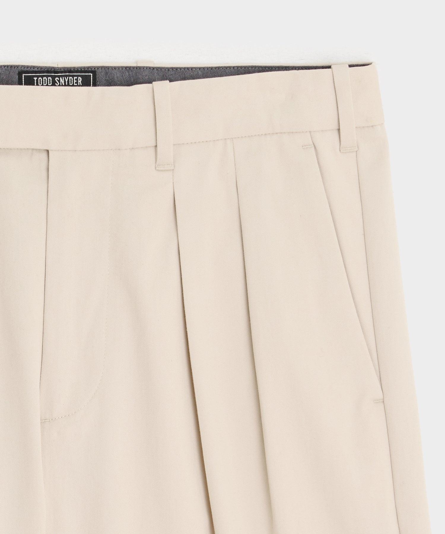 7" Pleated Tab Short Product Image