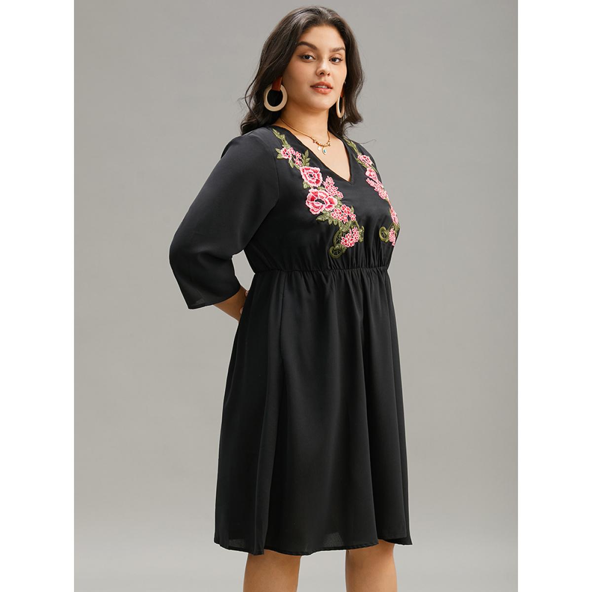 Plus Size Floral Embroidered Pocket V Neck Dress Black Women Vacation Embroidered V-neck Elbow-length sleeve Curvy Midi Dress BloomChic 14-16/1X Product Image