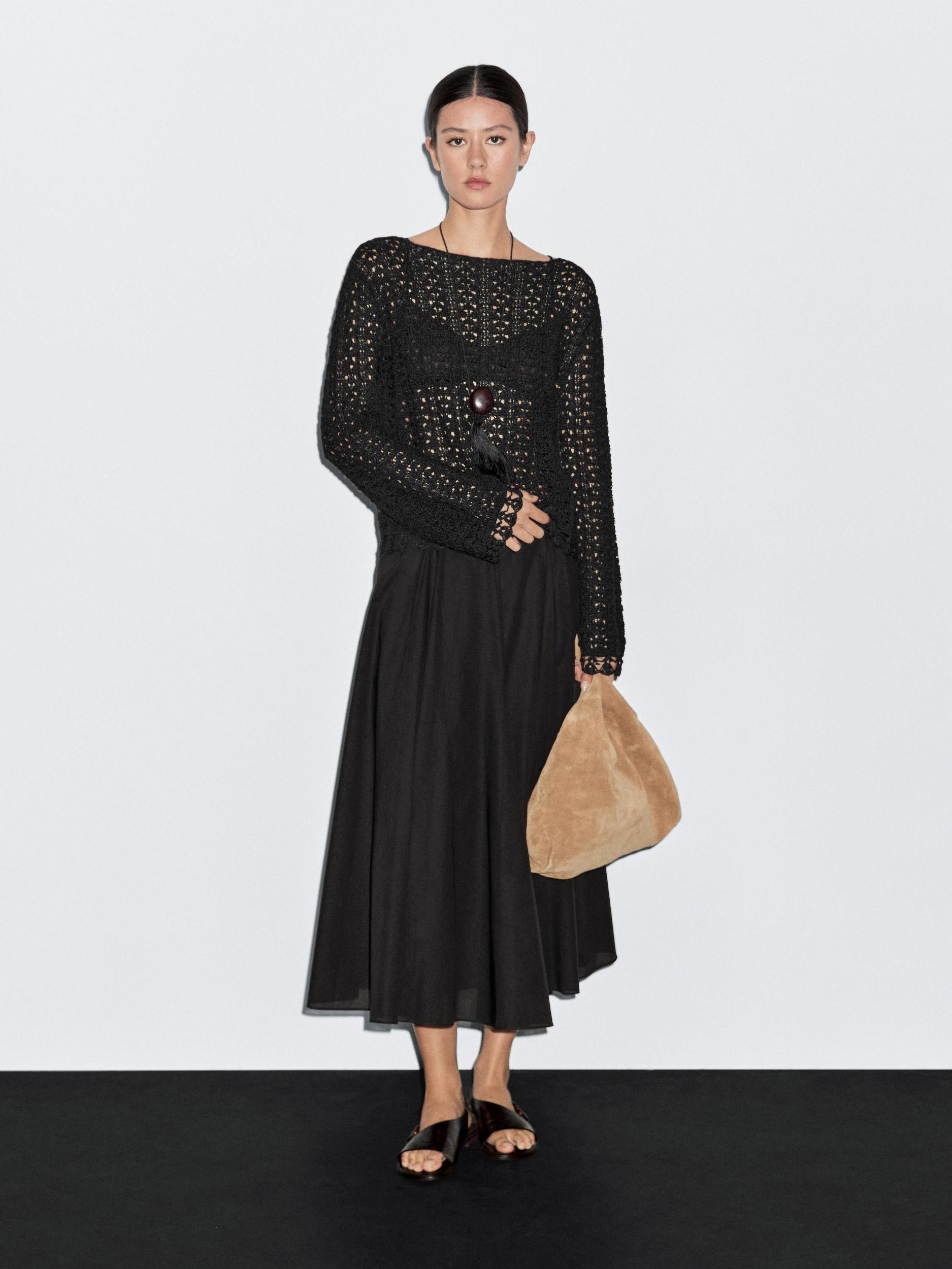 Flowing midi skirt with box pleats Product Image