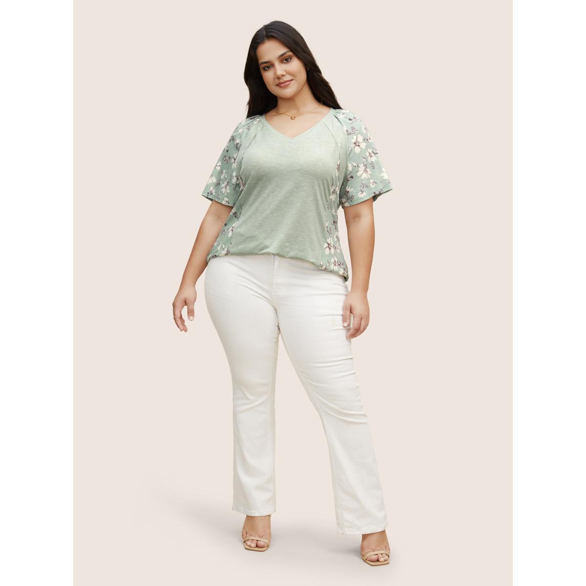 Plus Size Floral Patchwork Pleated Raglan Sleeve T-shirt LightGreen Women Elegant Contrast Natural Flowers V-neck Everyday T-shirts BloomChic 14-16/1X Product Image