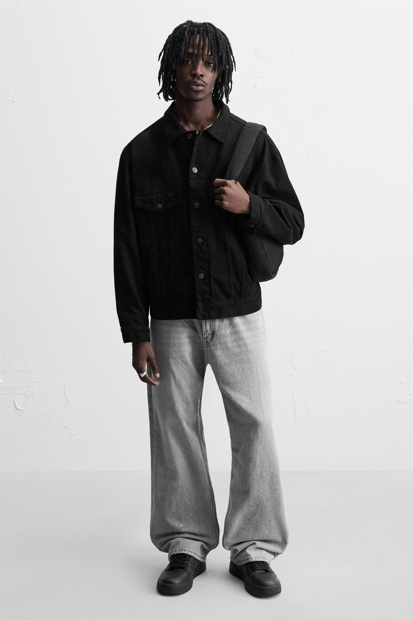 RETRO STYLE SNEAKERS Product Image