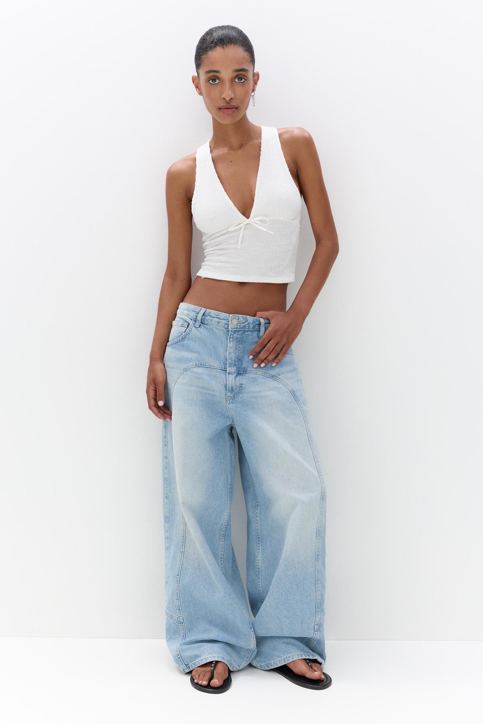 Rustic top with bow Product Image