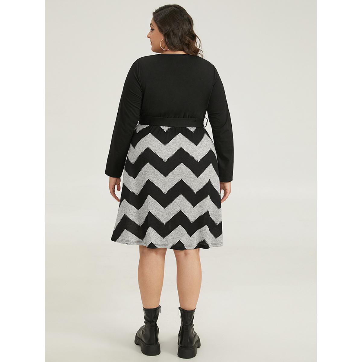 Plus Size Striped Pocket Elastic Waist Patchwork Zipper Dress Black Women Casual Zipper V-neck Long Sleeve Curvy Midi Dress BloomChic 10/M Product Image