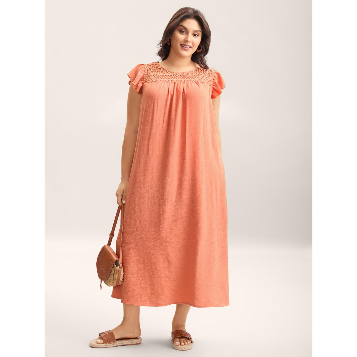 Plus Size Textured Cut-Out Neck Pockets Maxi Dress Coral Women Round Neck Cap Sleeve Curvy BloomChic 26/4X Product Image