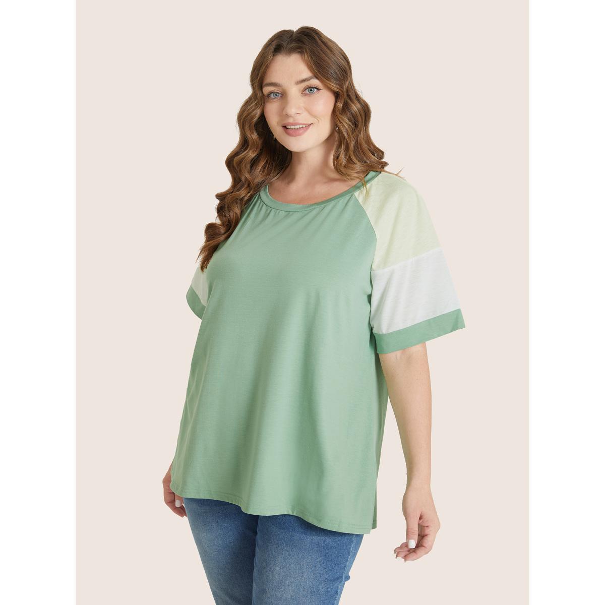 Plus Size Colorblock Contrast Crew Neck Raglan Sleeve T-shirt Mint Women Leisure Contrast Colorblock Casual T-shirts BloomChic 10/M Product Image