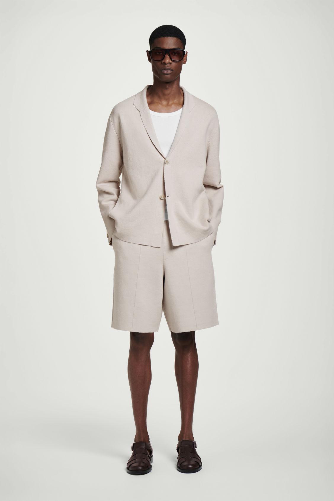 KNITTED LINEN SHORTS Product Image