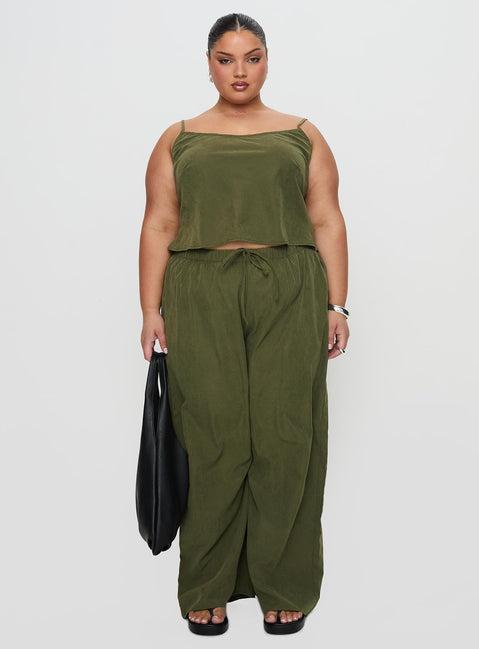 Paigey Set Khaki Curve Product Image