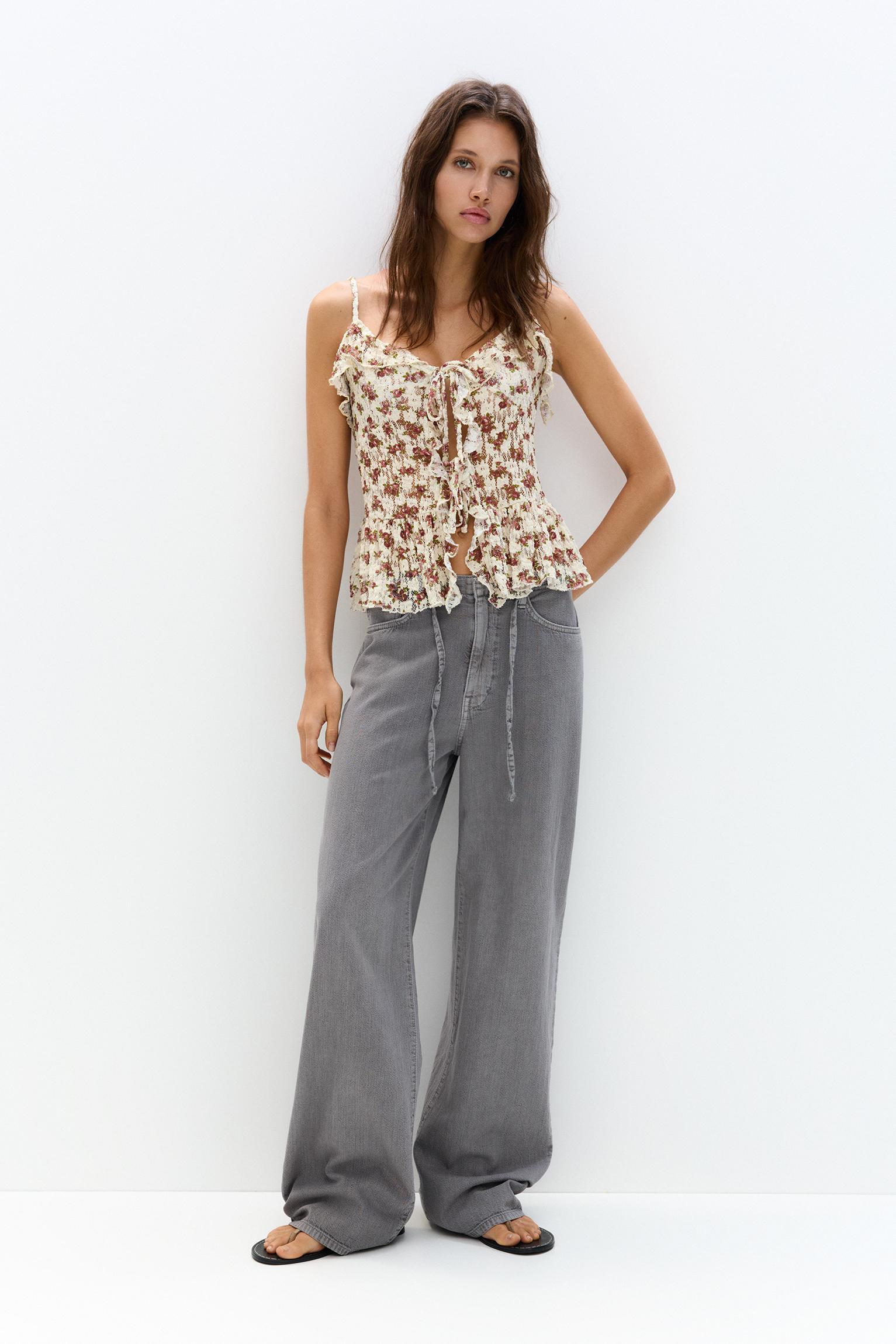 Floral lace top Product Image