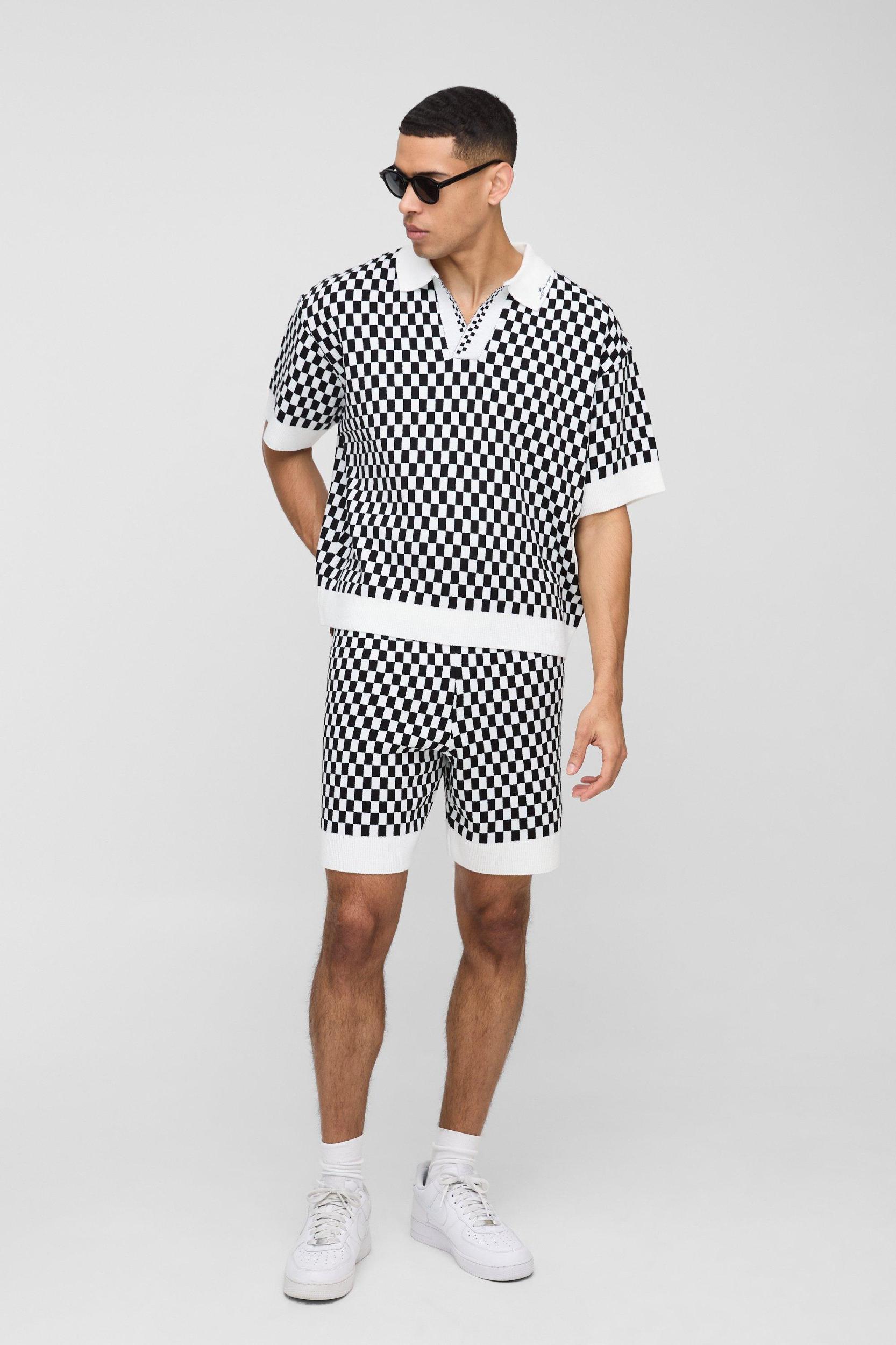 MAN Oversized Boxy Jacquard Plaid Knitted Polo | boohooMAN USA Product Image