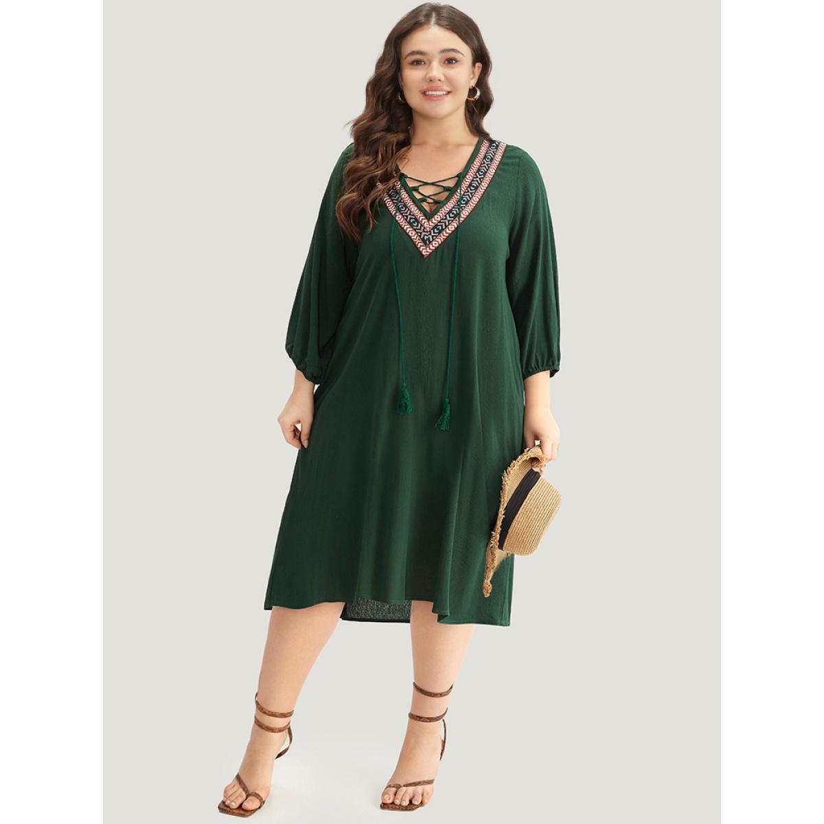 Plus Size Contrast Webbing Lace Up High Low Hem Dress DarkGreen Women Vacation Elastic cuffs Tie Neck Elbow-length sleeve Curvy Knee Dress BloomChic 18-20/2X Product Image
