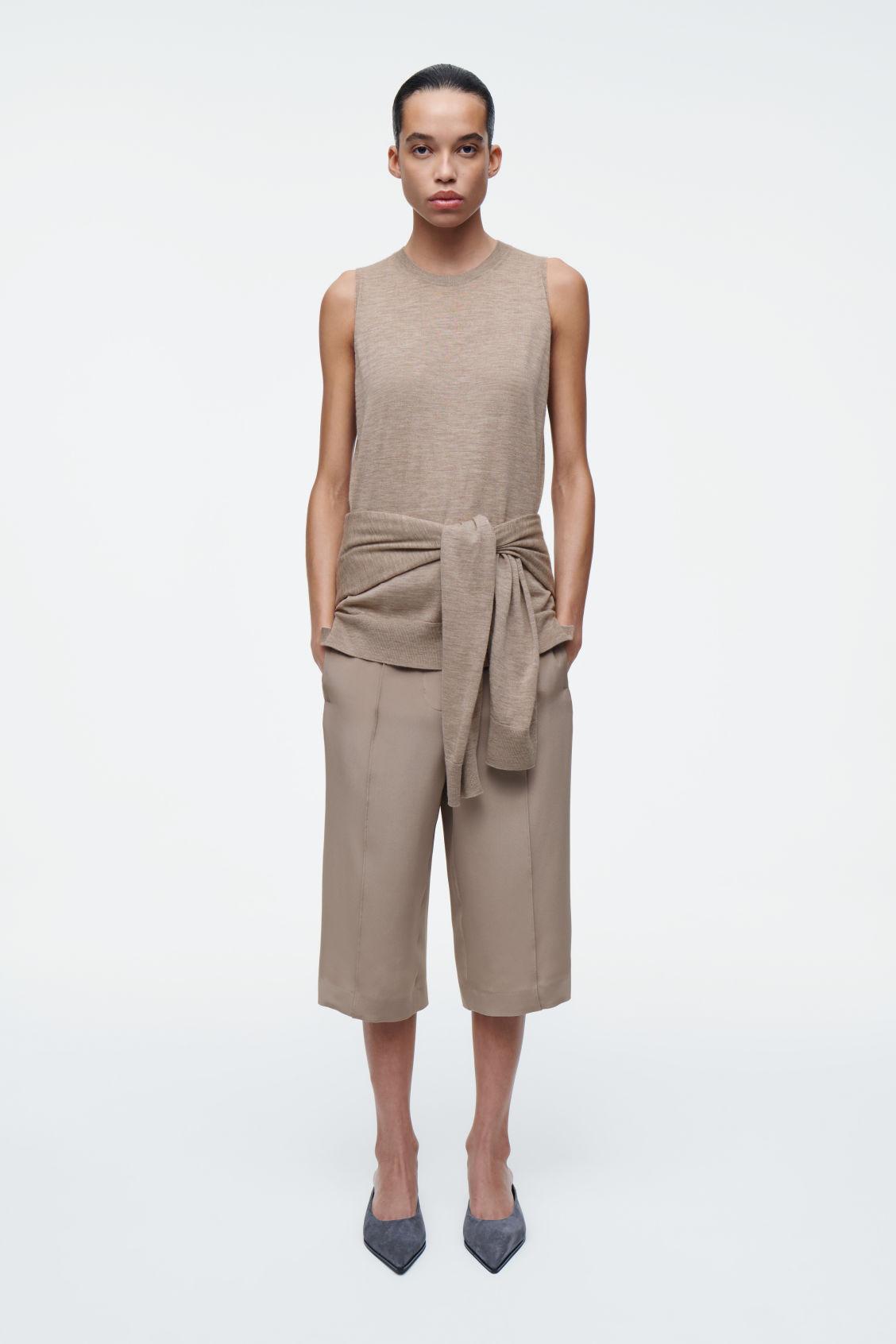 ATTACHED LAYERED FINE CASHMERE CARDIGAN Product Image