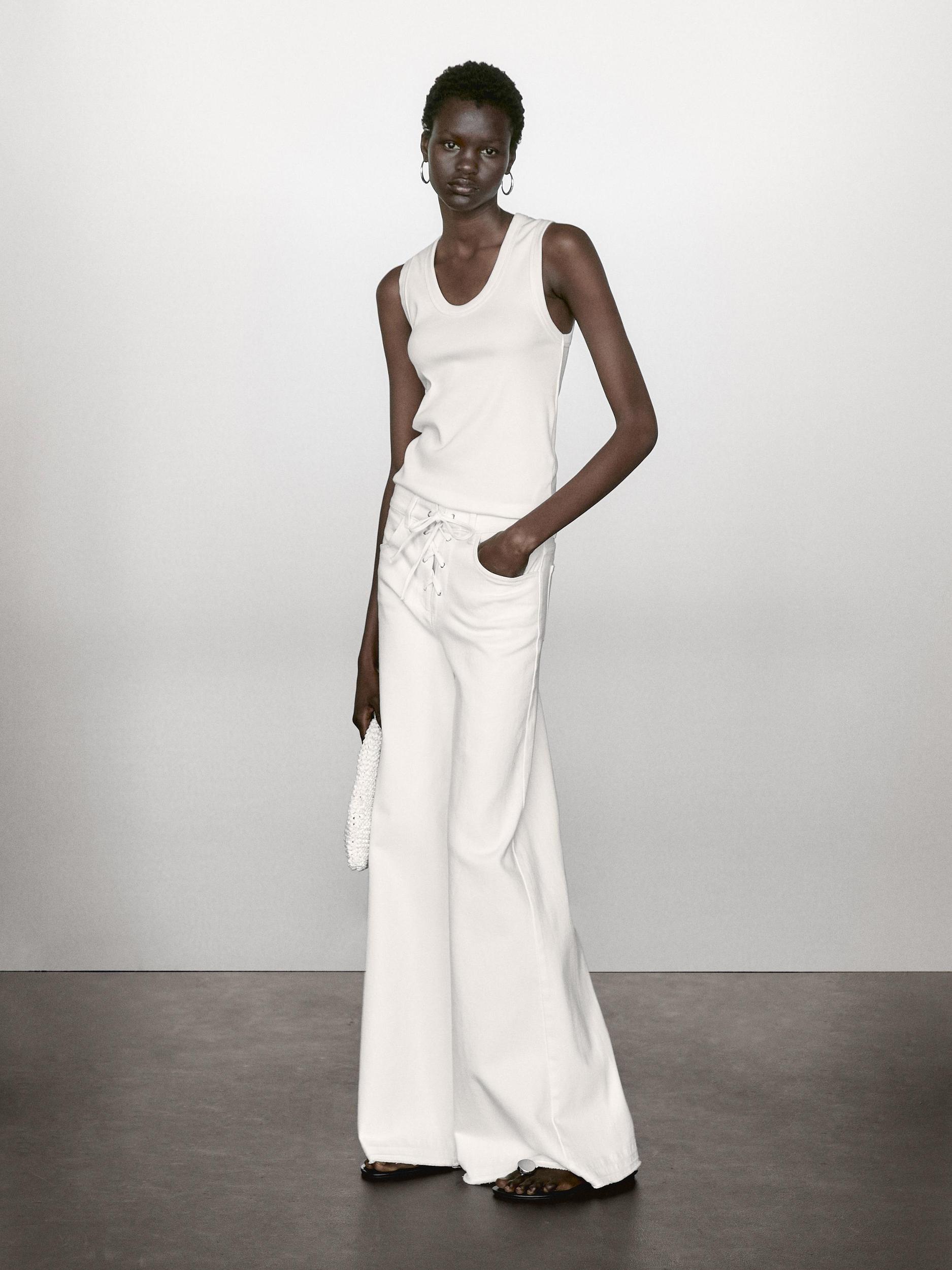 Cotton blend round neck T-shirt Product Image