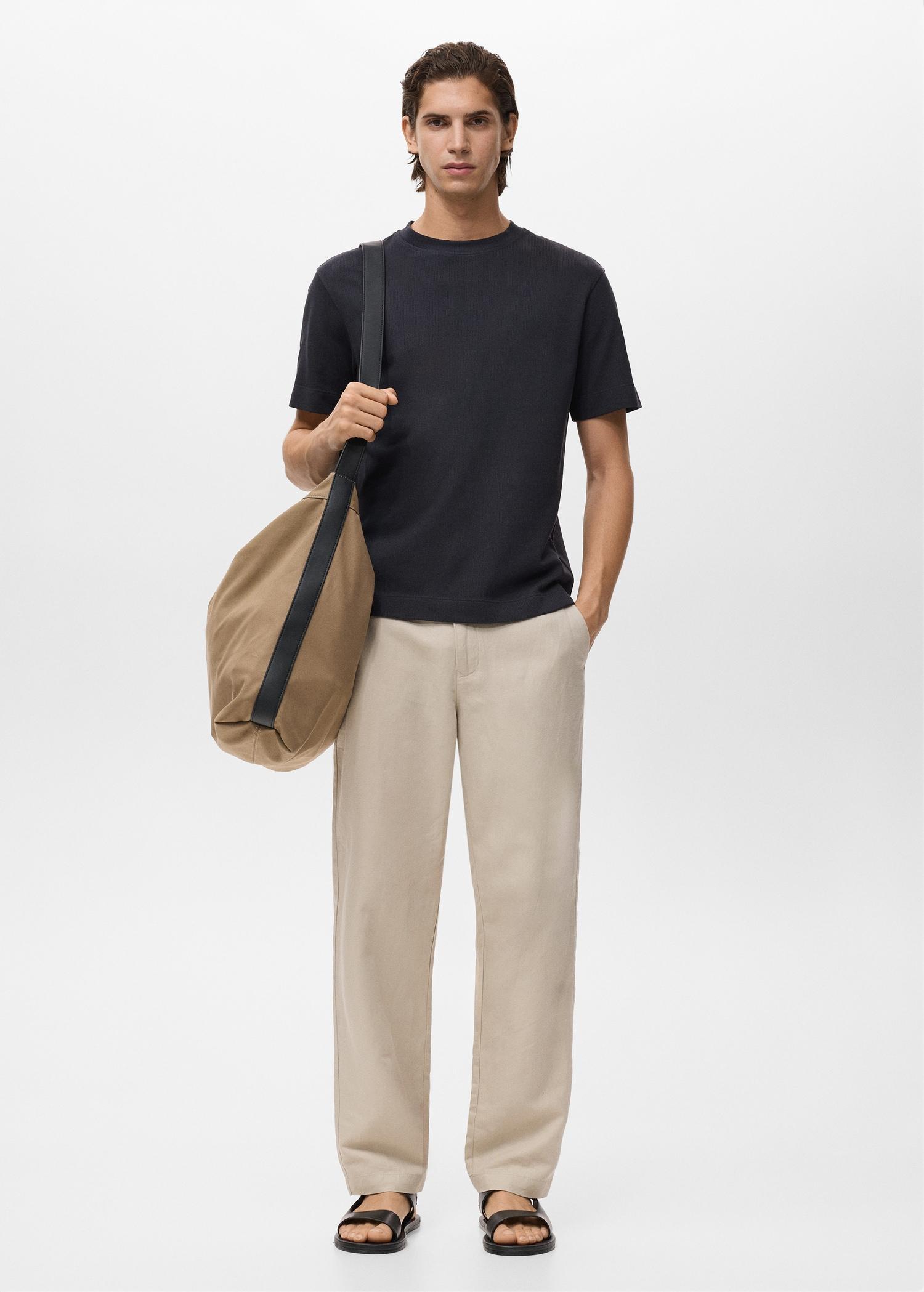 Cotton fine-knit t-shirt - Men | MANGO USA Product Image