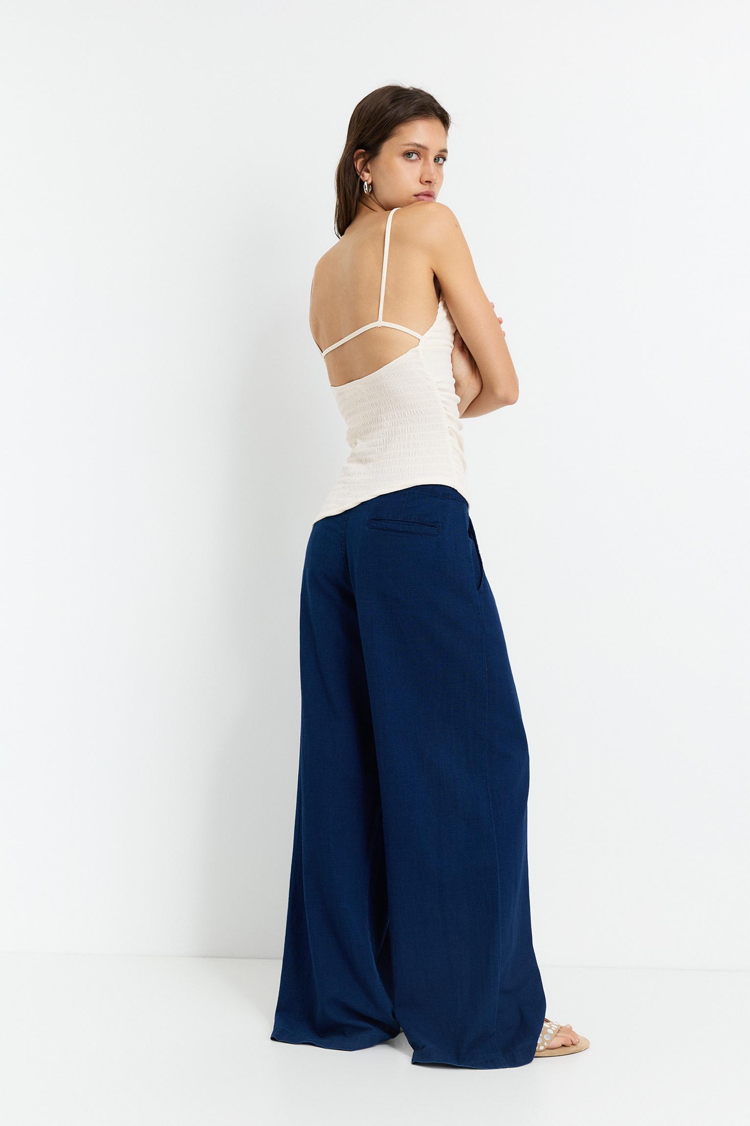 Asymmetric crepe top Product Image