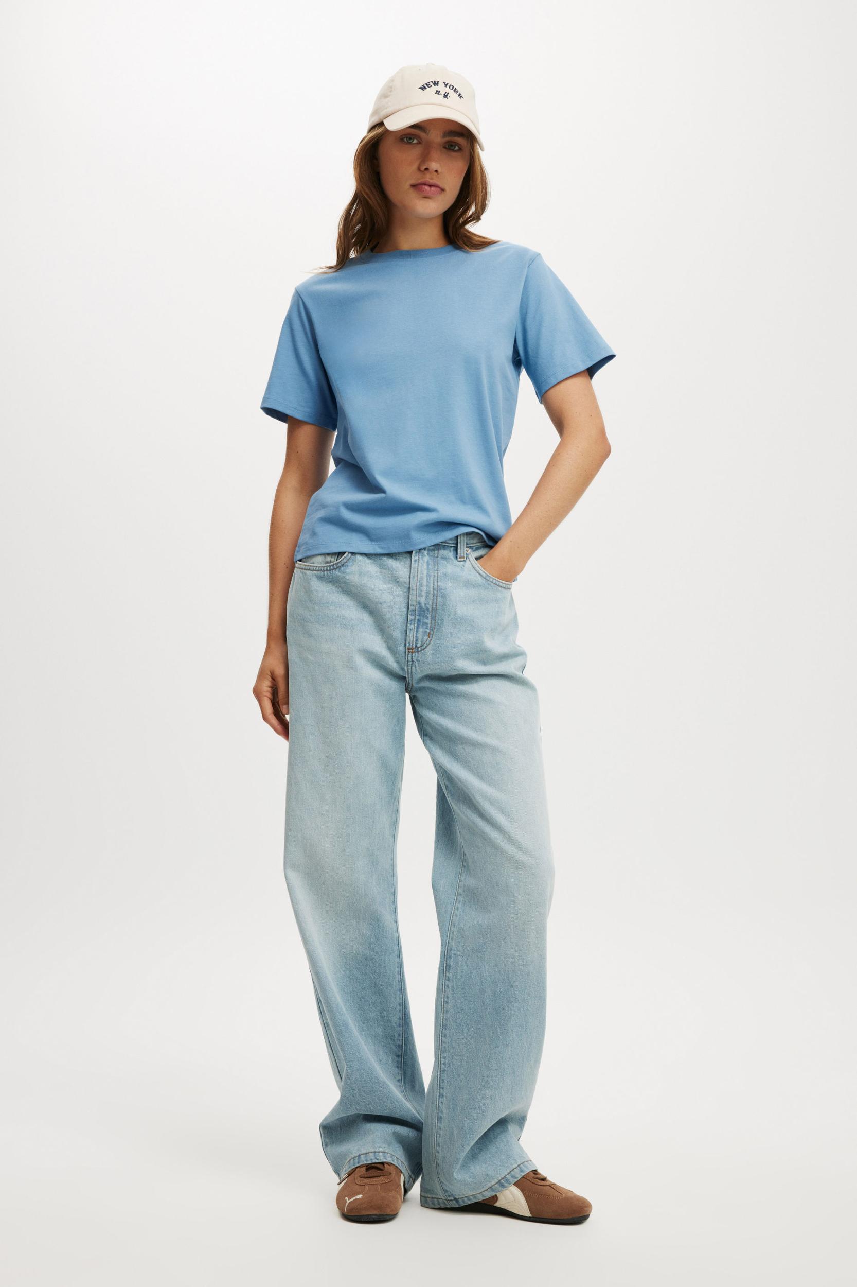 Easy Tee Product Image