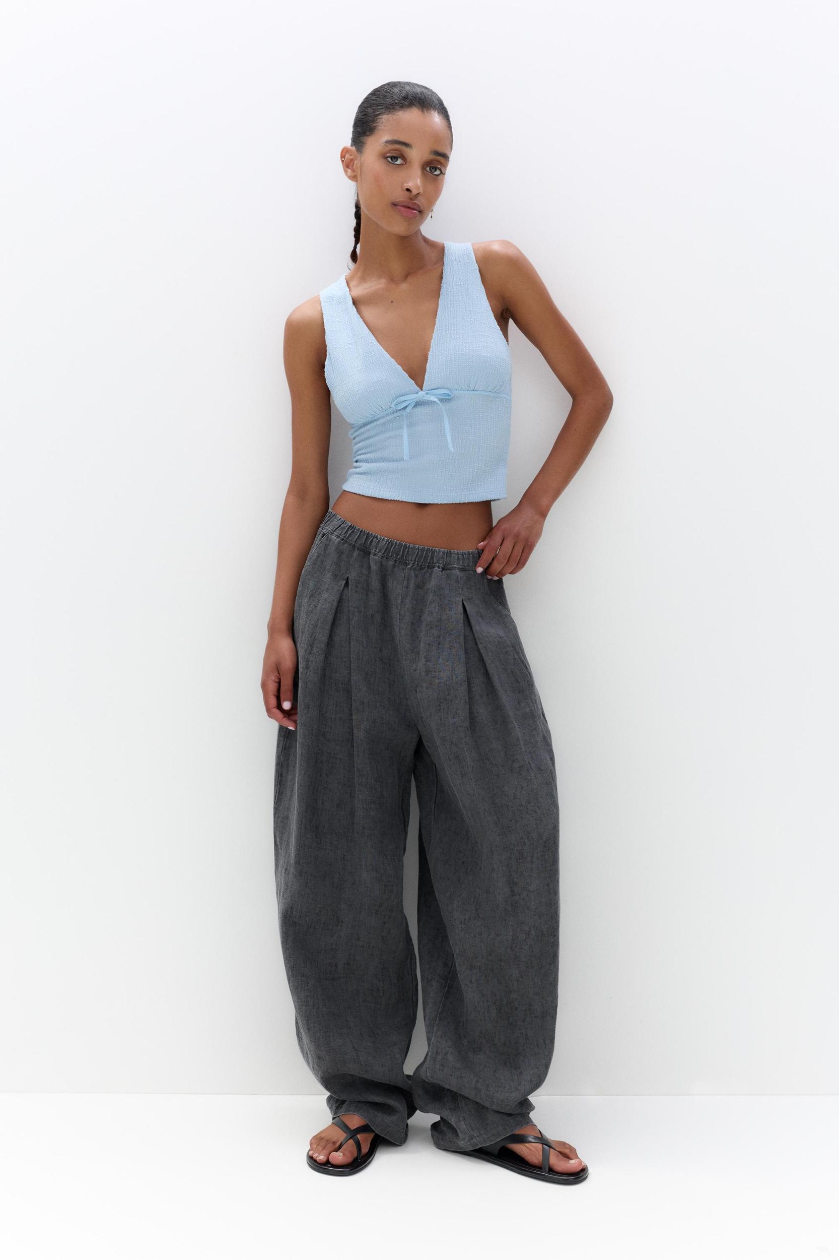 Rustic top with bow Product Image