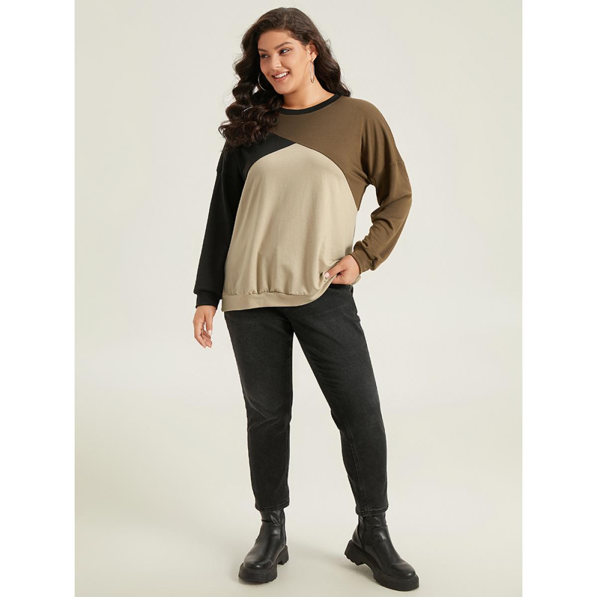 Plus Size Colorblock Patchwork Drop Shoulder Sweatshirt Women DarkBrown Casual Elastic cuffs Round Neck Dailywear Sweatshirts BloomChic 30/6X Product Image