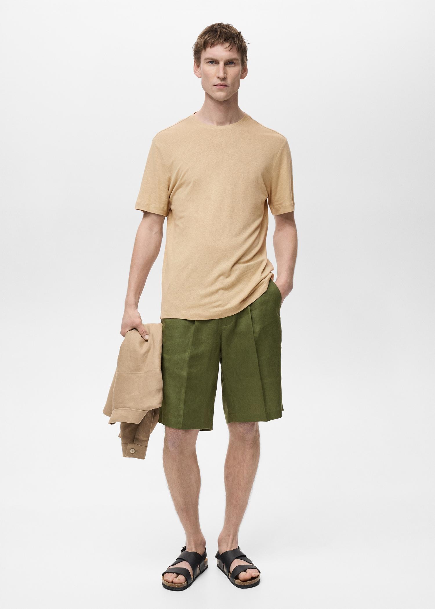 Linen slim-fit t-shirt - Men | MANGO USA Product Image