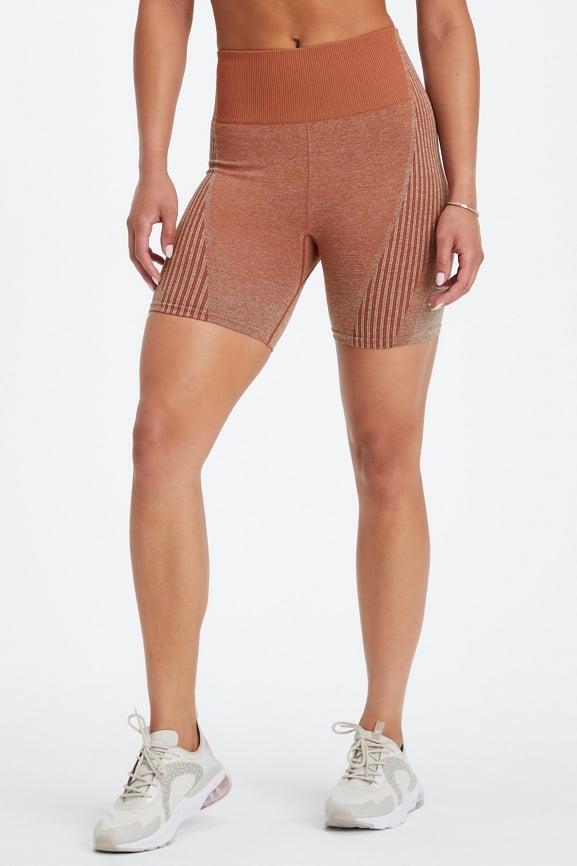 Ombre Seamless Ultra High-Waisted 6" Short Product Image