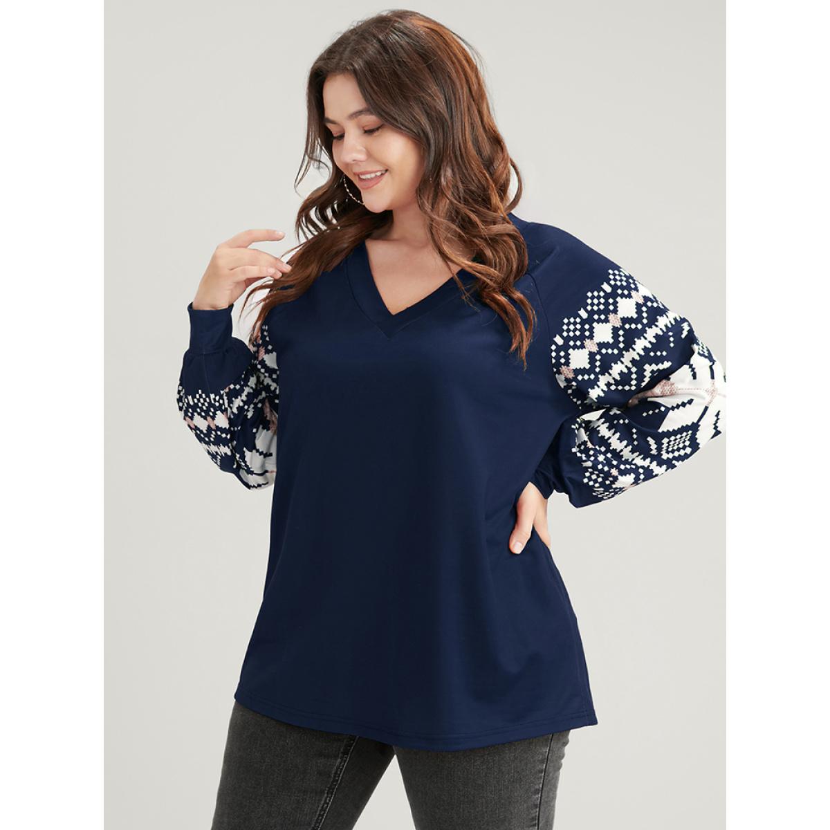 Plus Size Snowflake Print V Neck Drop Shoulder Sweatshirt Women Indigo Casual Contrast V-neck Festival-Christmas Sweatshirts BloomChic 12/L Product Image
