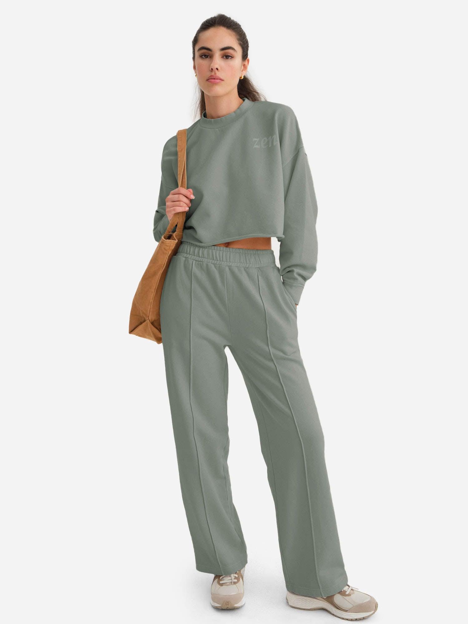 Organic Fleece Graphic Cropped Vintage Sweatshirt Female Product Image