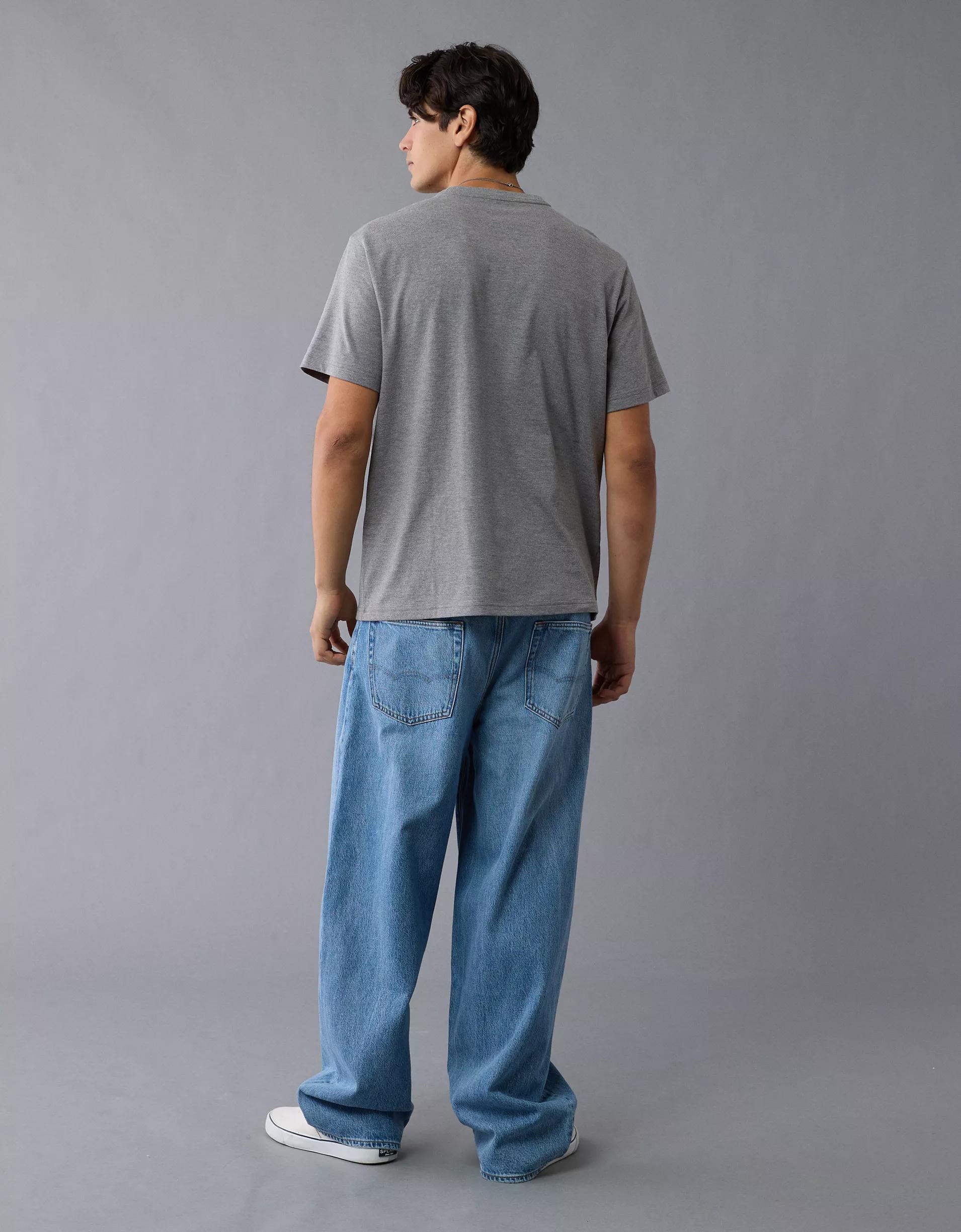 AE Icon Logo Graphic T-Shirt Product Image