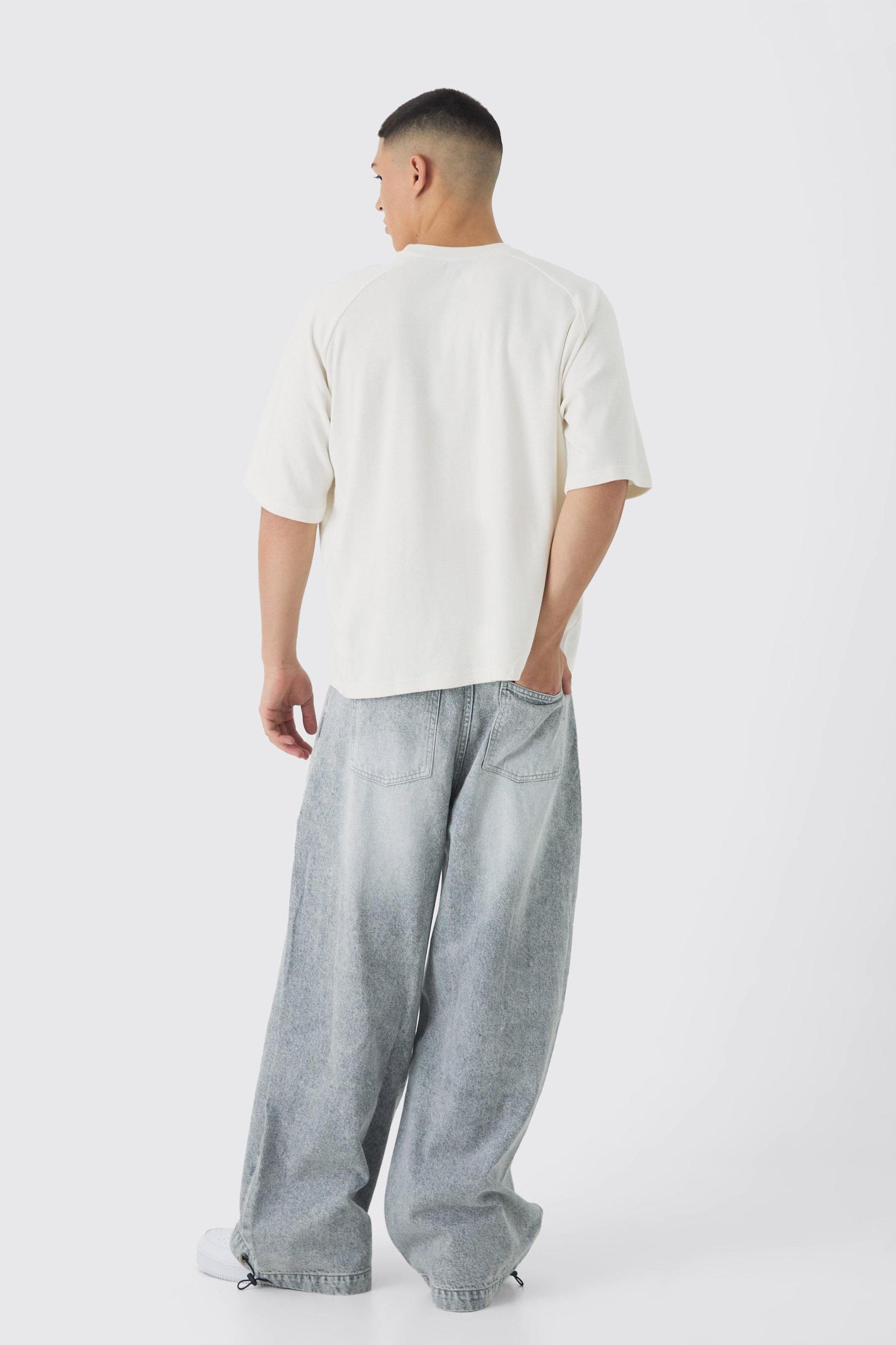 Parachute Baggy Washed Jeans | boohooMAN USA Product Image