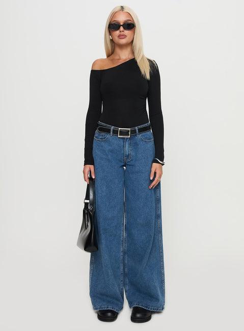 Miyako Long Sleeve Bodysuit Black Product Image