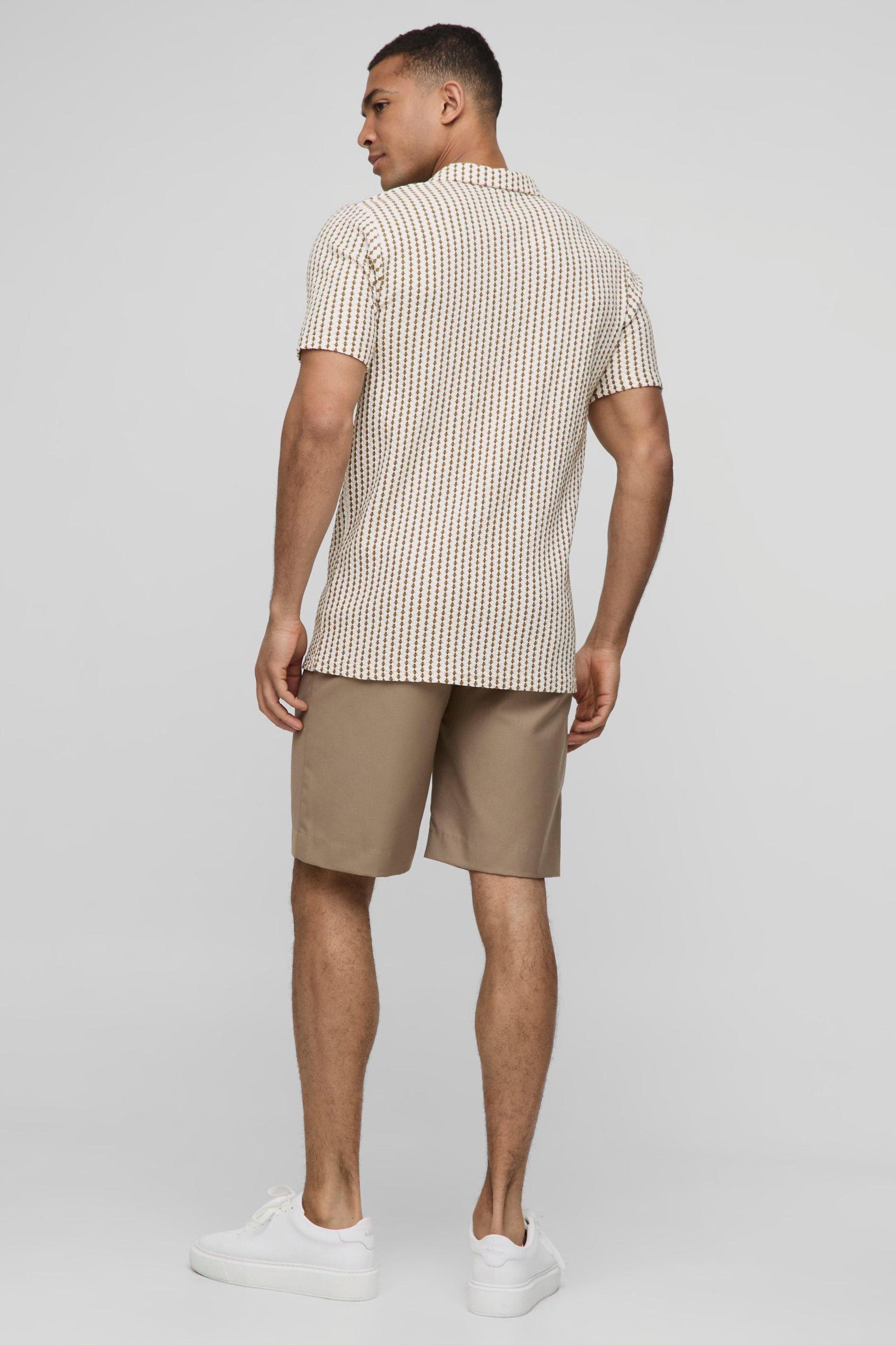 Slim Fit Jacquard Stripe Revere Polo | boohooMAN USA Product Image