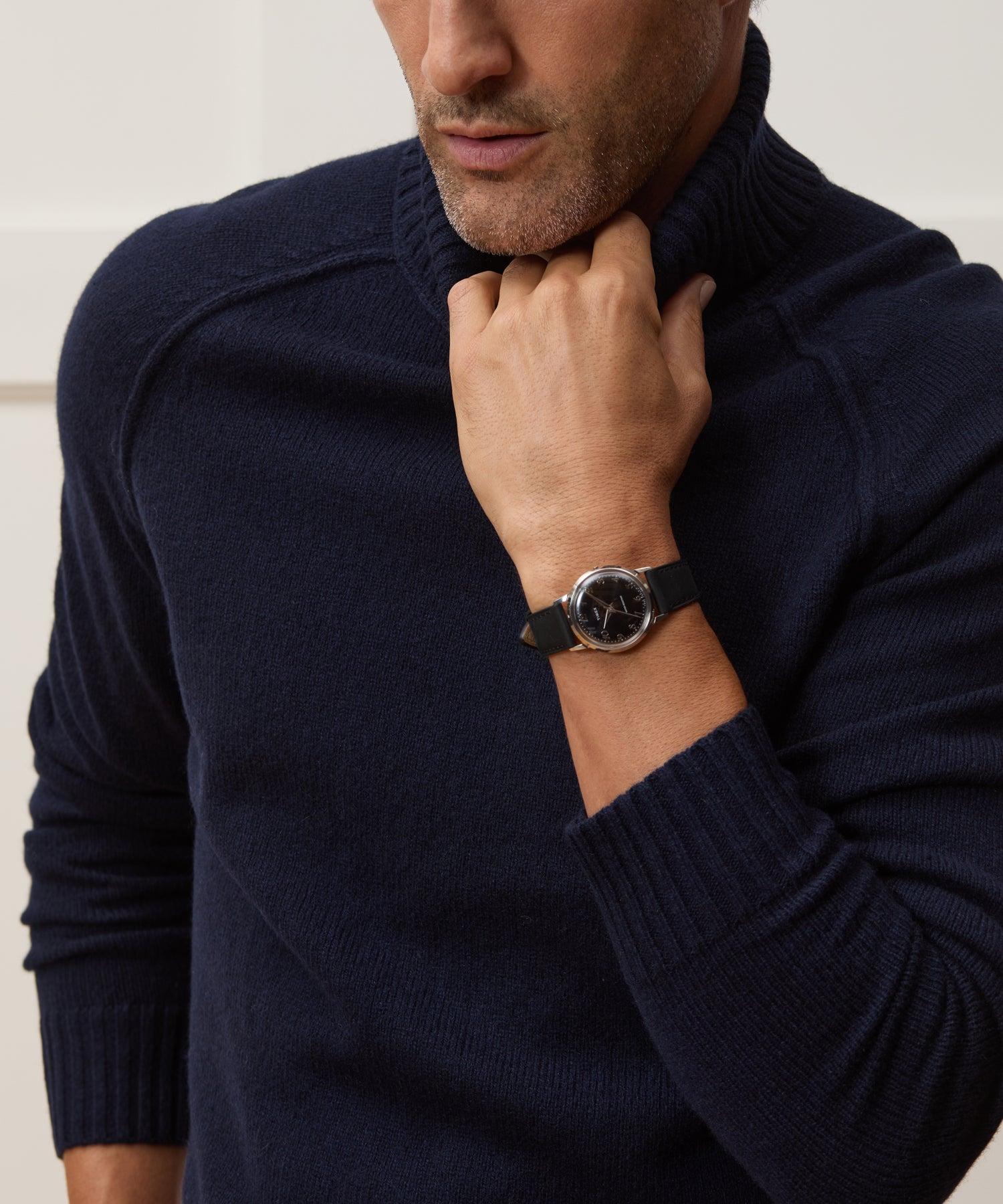 Nomad Cashmere Turtleneck Product Image