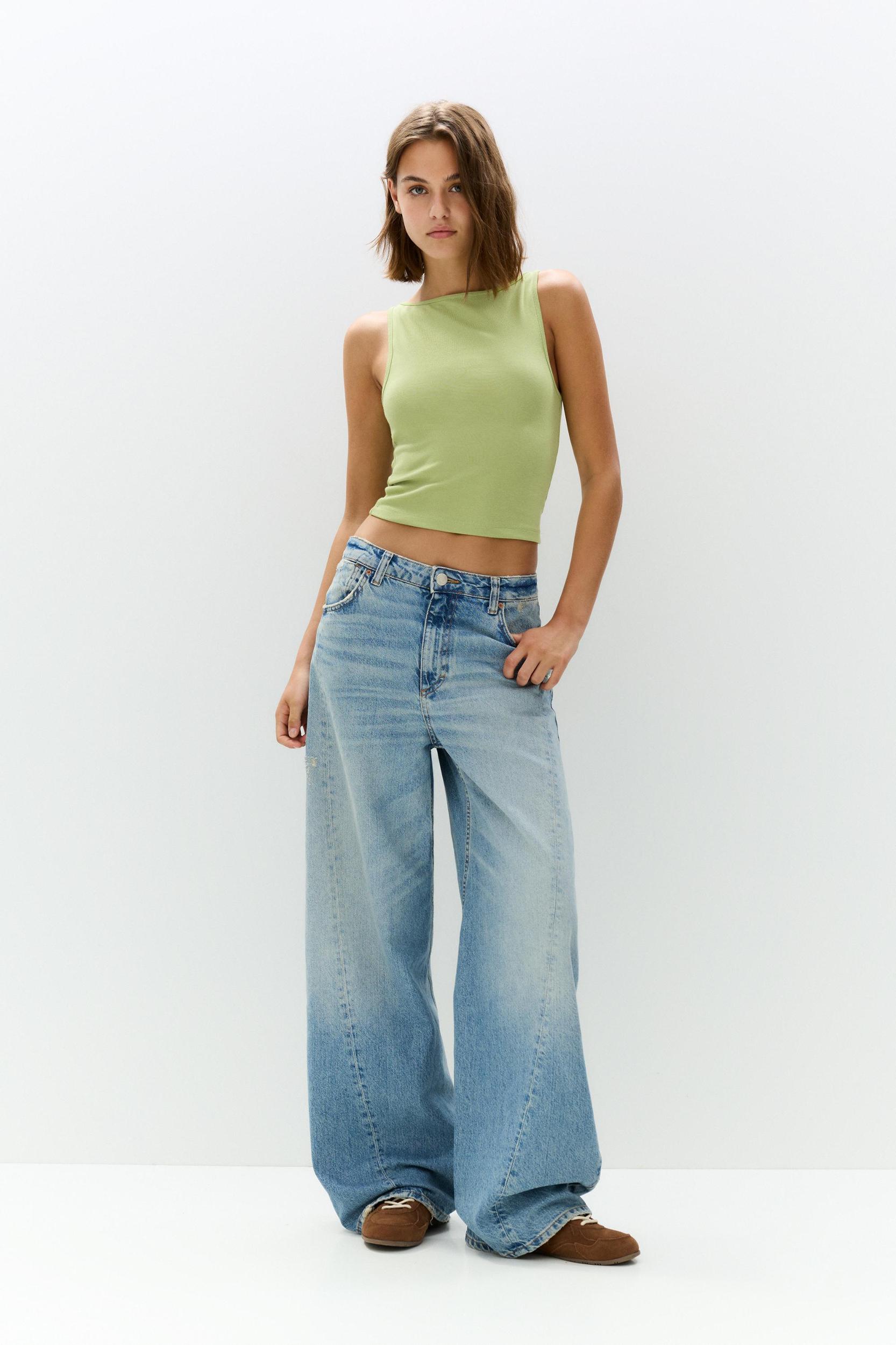 Pack of 3 basic vest tops Product Image