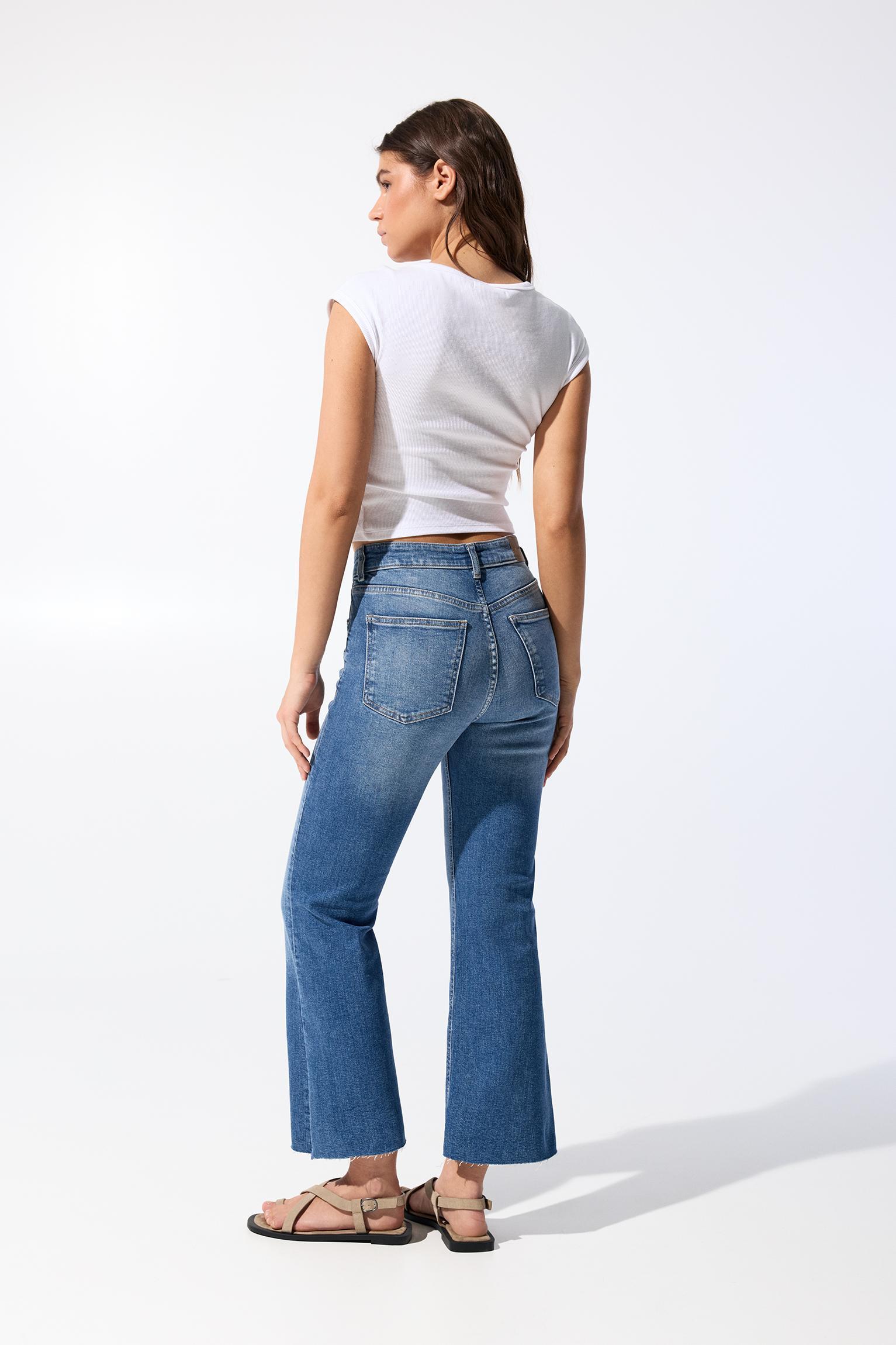 Mid waist kick flared jeans Product Image