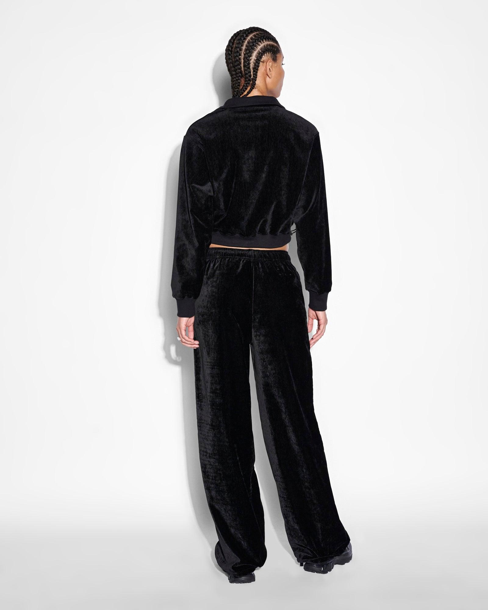 RICHIE HALF ZIP CROP BLACK Female Product Image