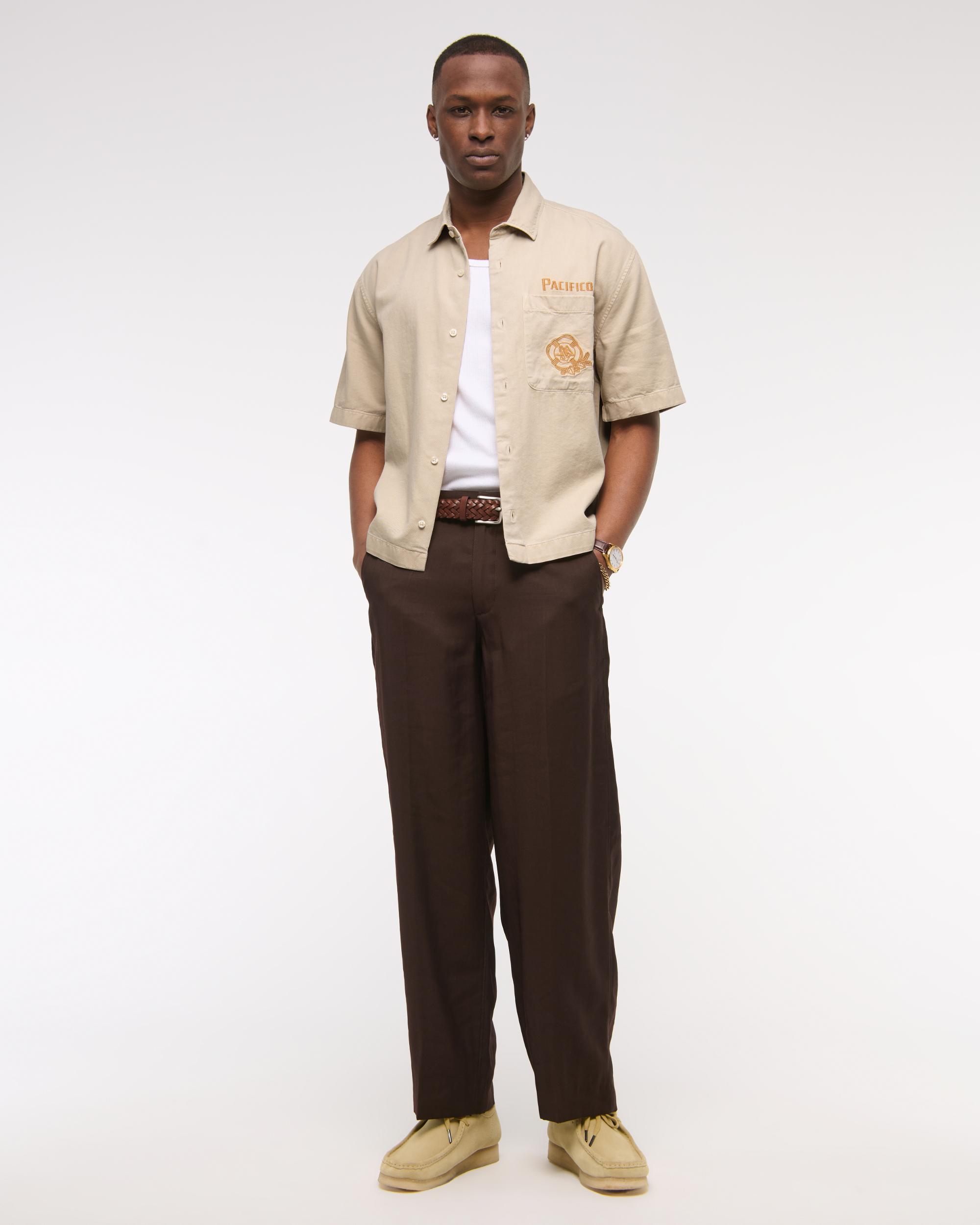 Short-Sleeve Cropped Modelo Workwear Button-Up Shirt Product Image