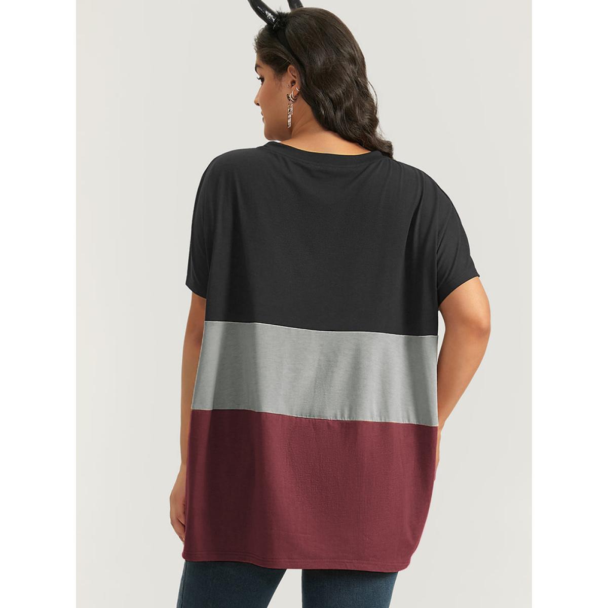 Plus Size Halloween Colorblock Contrast Pocket Crew Neck T-shirt Burgundy Women Casual Contrast Plain Round Neck Festival-Halloween T-shirts BloomChic 12/L Product Image