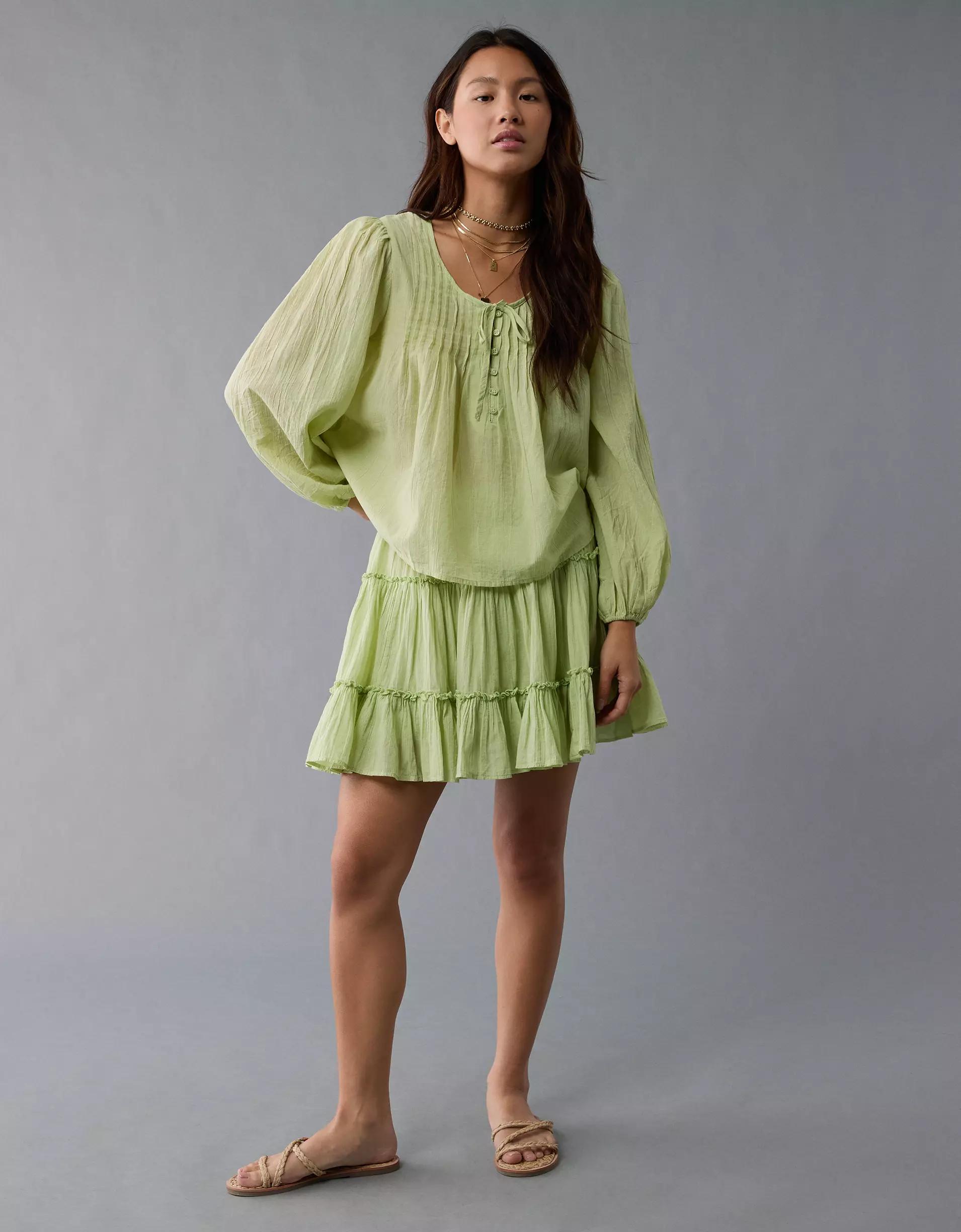 AE High-Waisted Tiered Mini Skirt Product Image