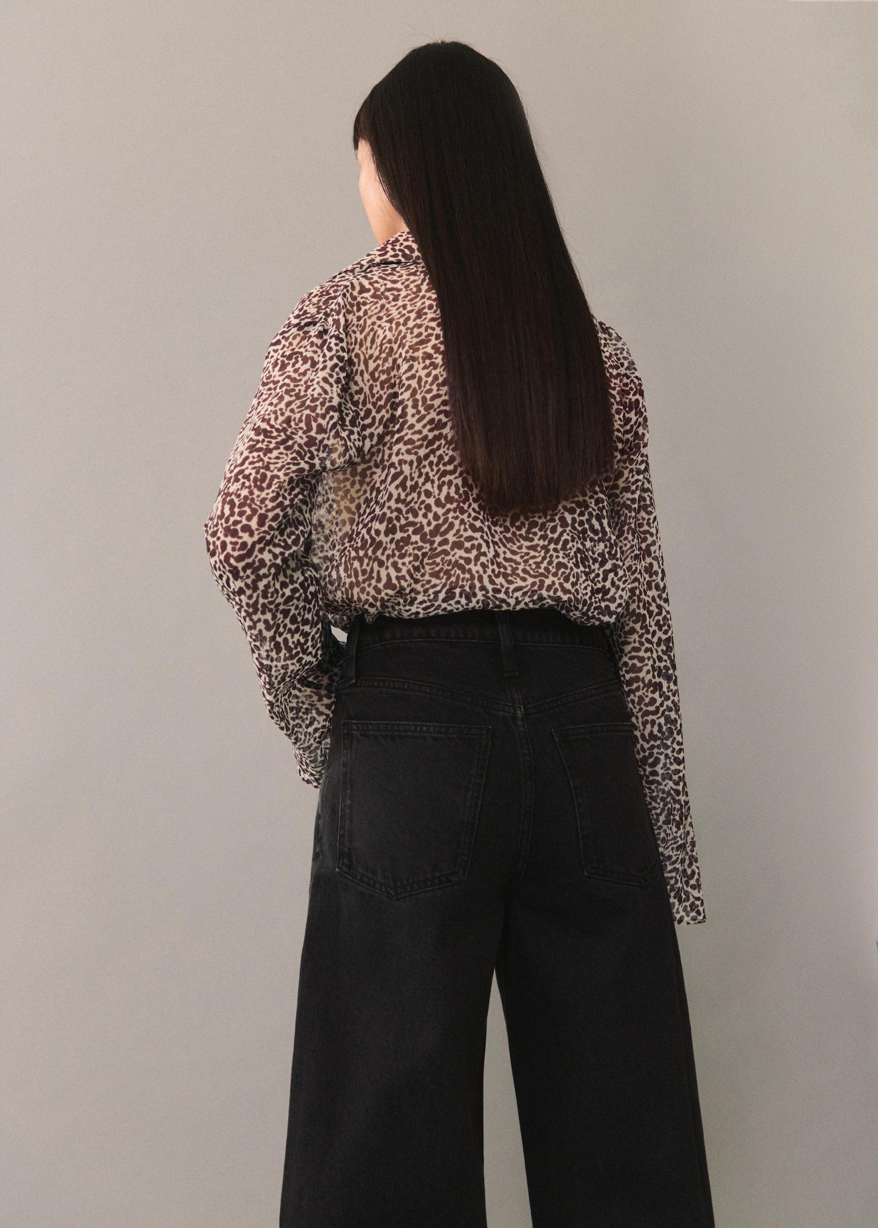 Fluid leopard-print shirt - Women | MANGO USA Product Image