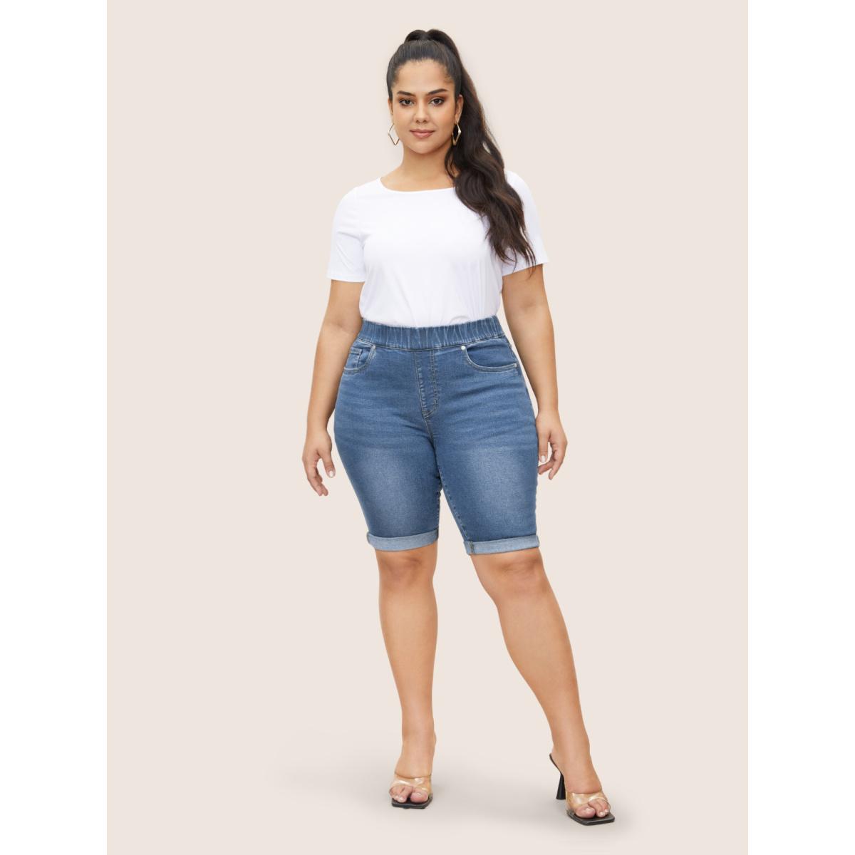 Plus Size Roll Hem Elastic Waist Dark Wash Denim Shorts Women Midblue Roll Hem High stretch Casual Slanted pocket Leisure Denim Shorts BloomChic 12/L Product Image