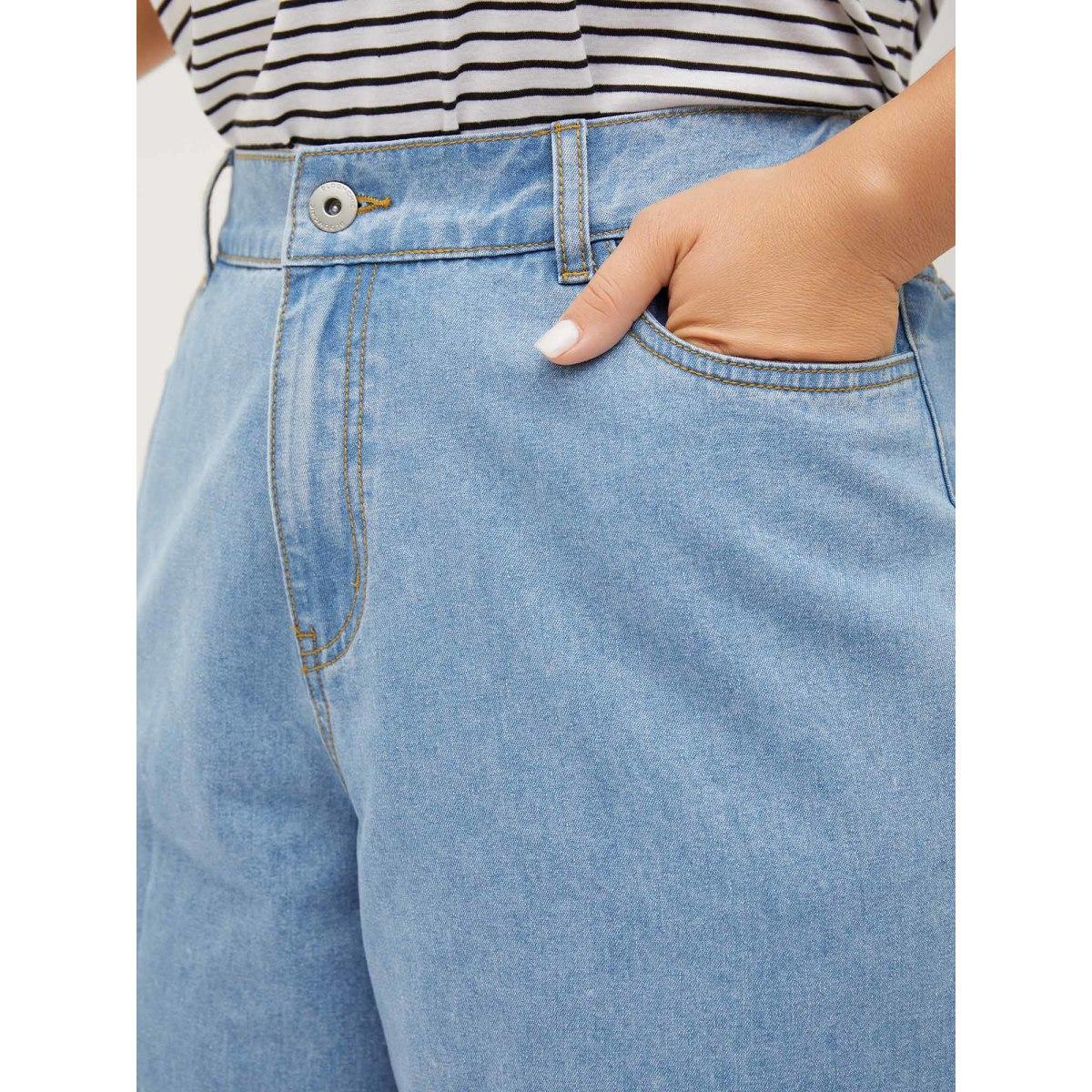 Plus Size Stretchy Waist Flared Hem Jeans Women Bluevintage Leisure Medium stretch Slanted pocket Jeans BloomChic 22/3X Product Image