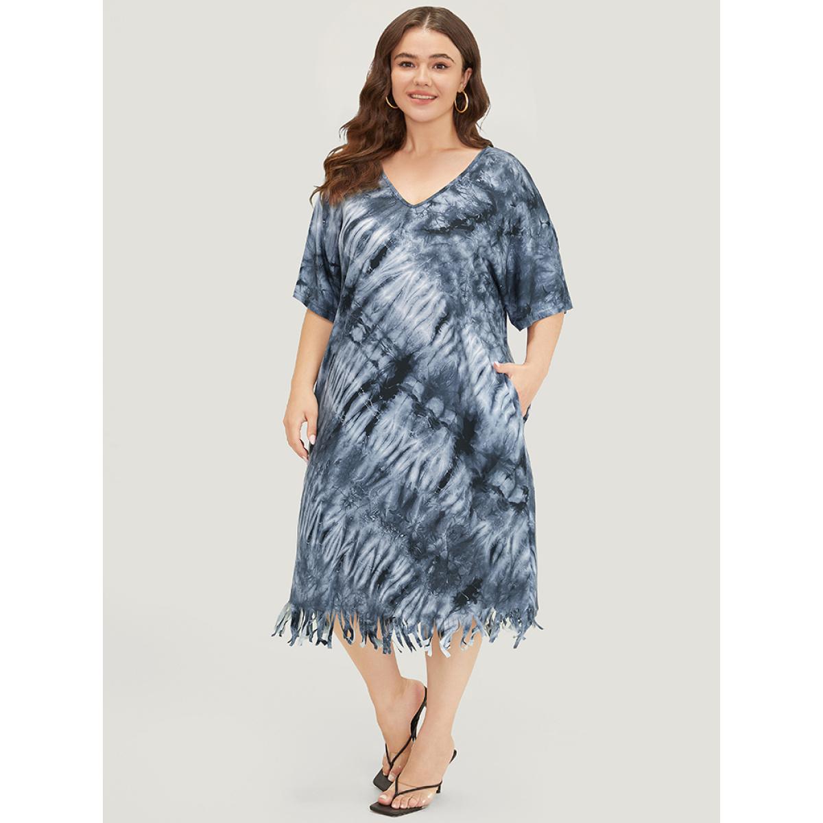 Plus Size Tie Dye V Neck Pocket Batwing Sleeve Fringe Hem Dress Indigo Women Vacation Tassels V-neck Half Sleeve Curvy Midi Dress BloomChic 12/L Product Image