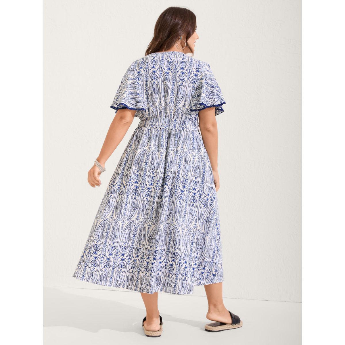 Plus Size Rayon Paisley Print Cinched-Waist Midi Dress DarkBlue Women V-neck Short sleeve Curvy BloomChic 30/6X Product Image