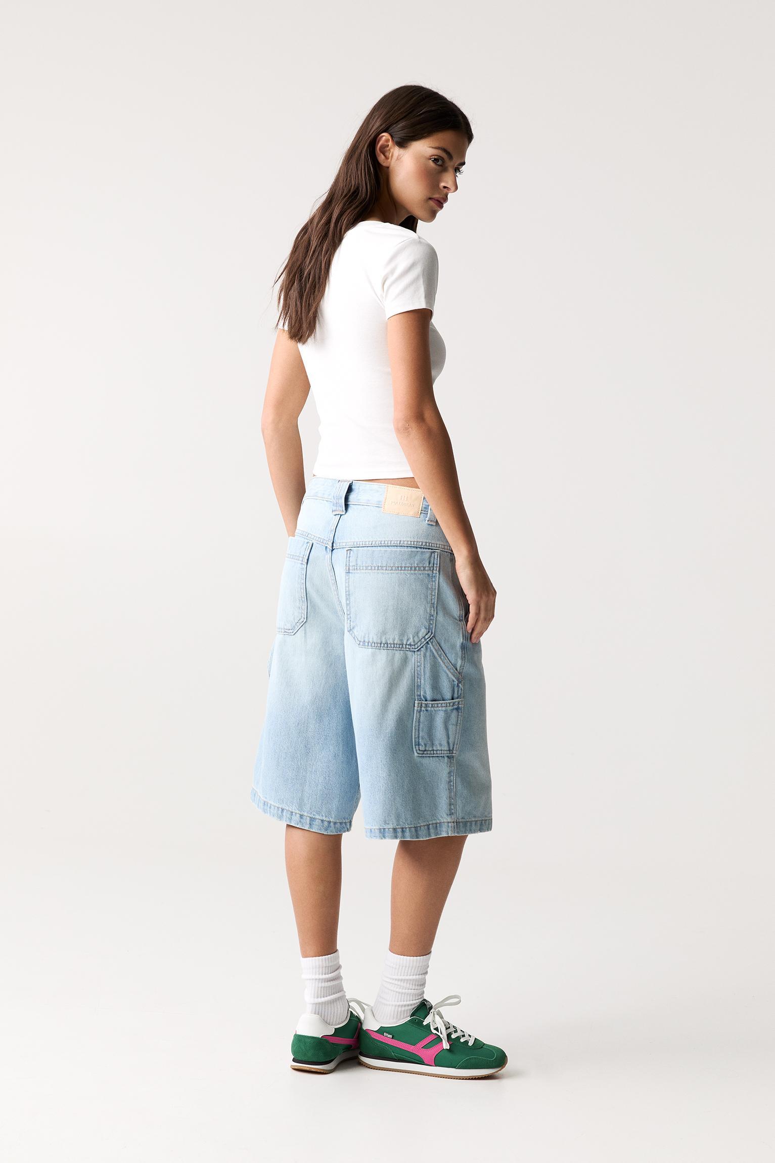 V-neck top Product Image