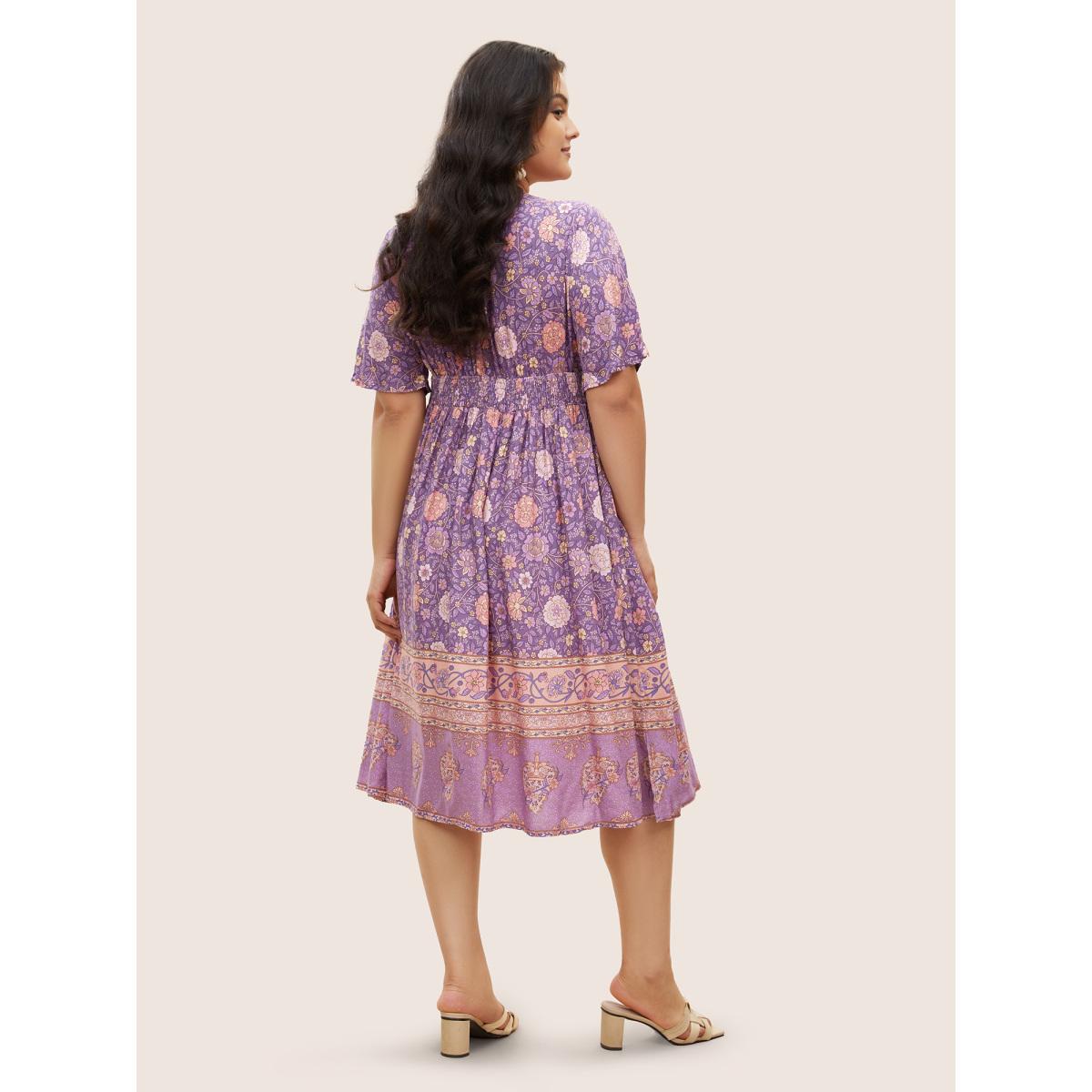 Plus Size Floral Dolman Sleeve Ruffles Shirred Split Hem Dress Mauve Women Resort Non V-neck Short sleeve Curvy Midi Dress BloomChic 26/4X Product Image