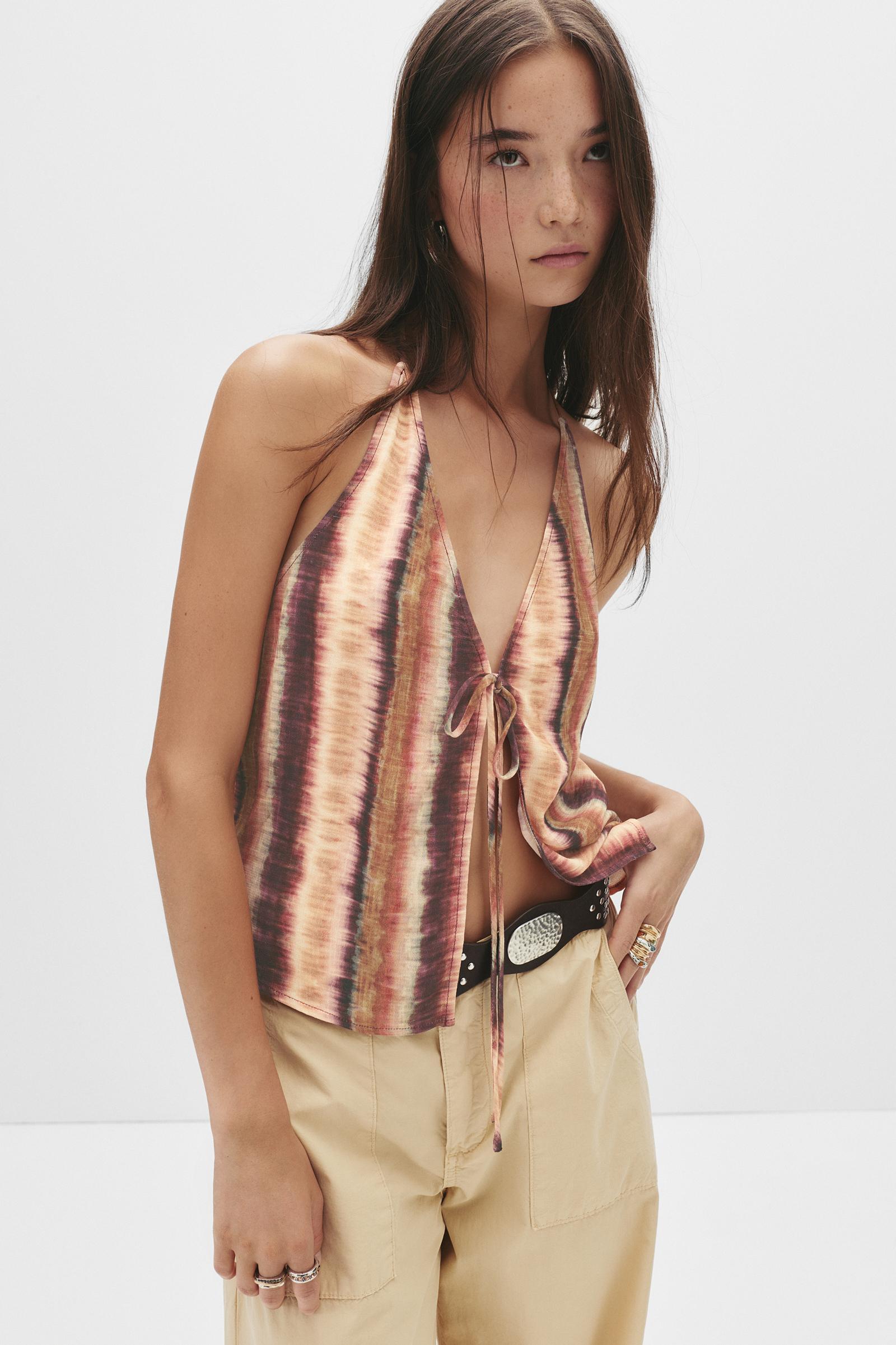 Printed halter top Product Image