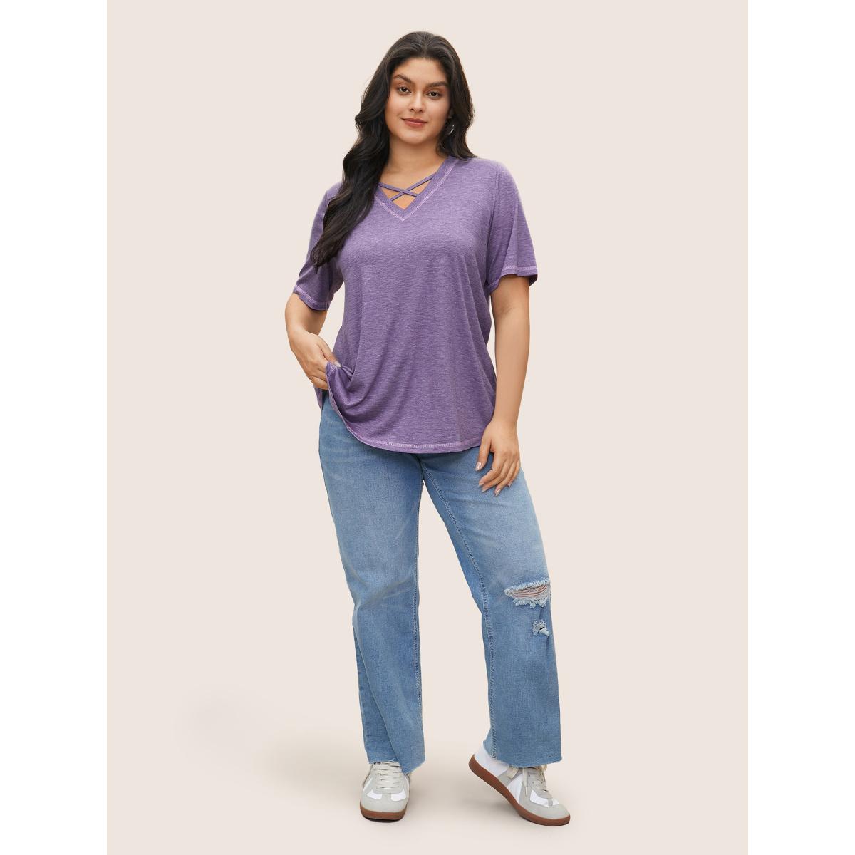 Plus Size Solid Crisscross Neck Contrast Stitch T-shirt Mauve Women Leisure Plain V-neck Casual T-shirts BloomChic 14-16/1X Product Image