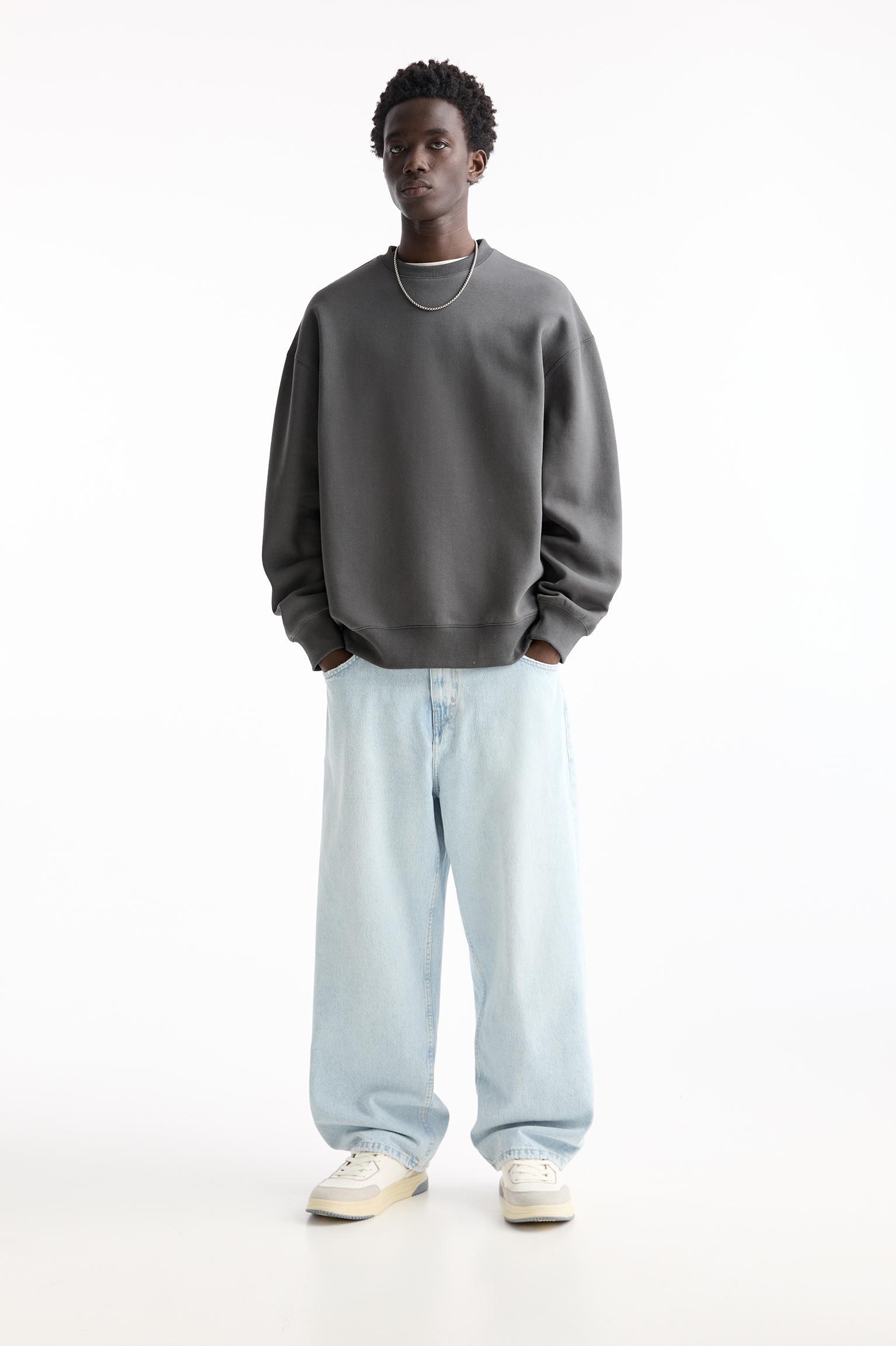 Basic crew neck sweatshirt Product Image