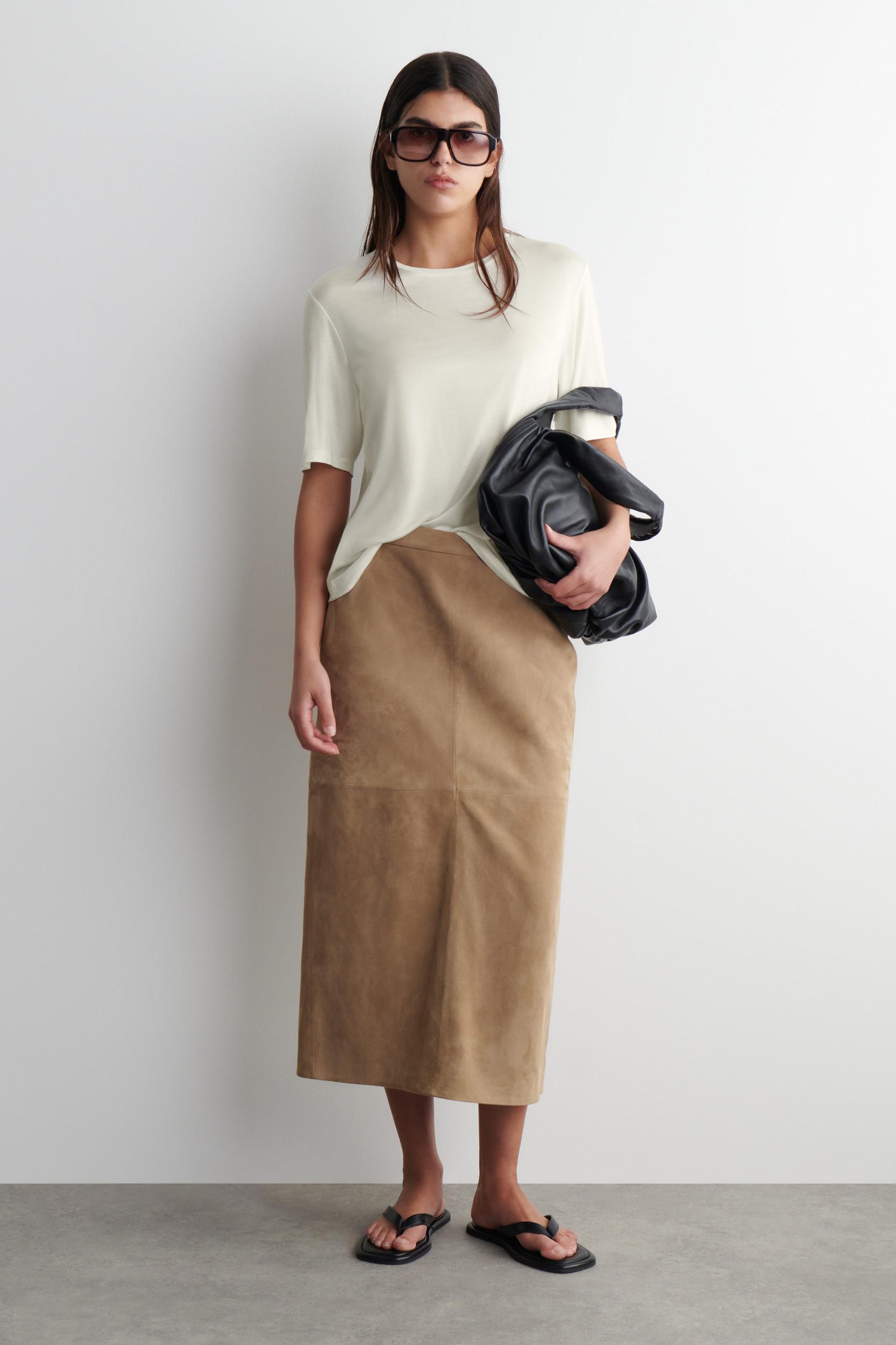 KNITTED SILK T-SHIRT Product Image