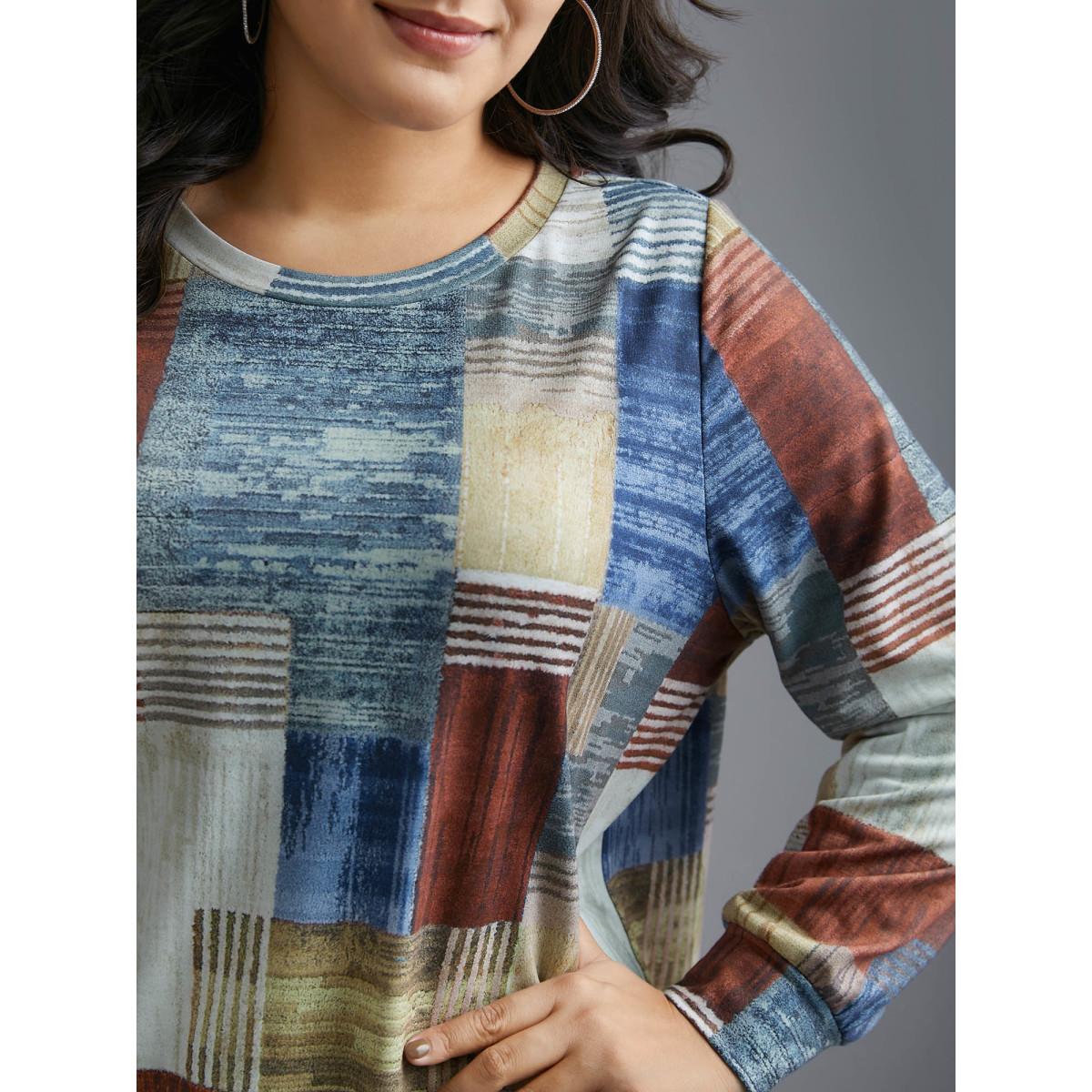 Plus Size Geometric Print Round Neck Sweatshirt Women Multicolor Casual Non Round Neck Everyday Sweatshirts BloomChic 12/L Product Image